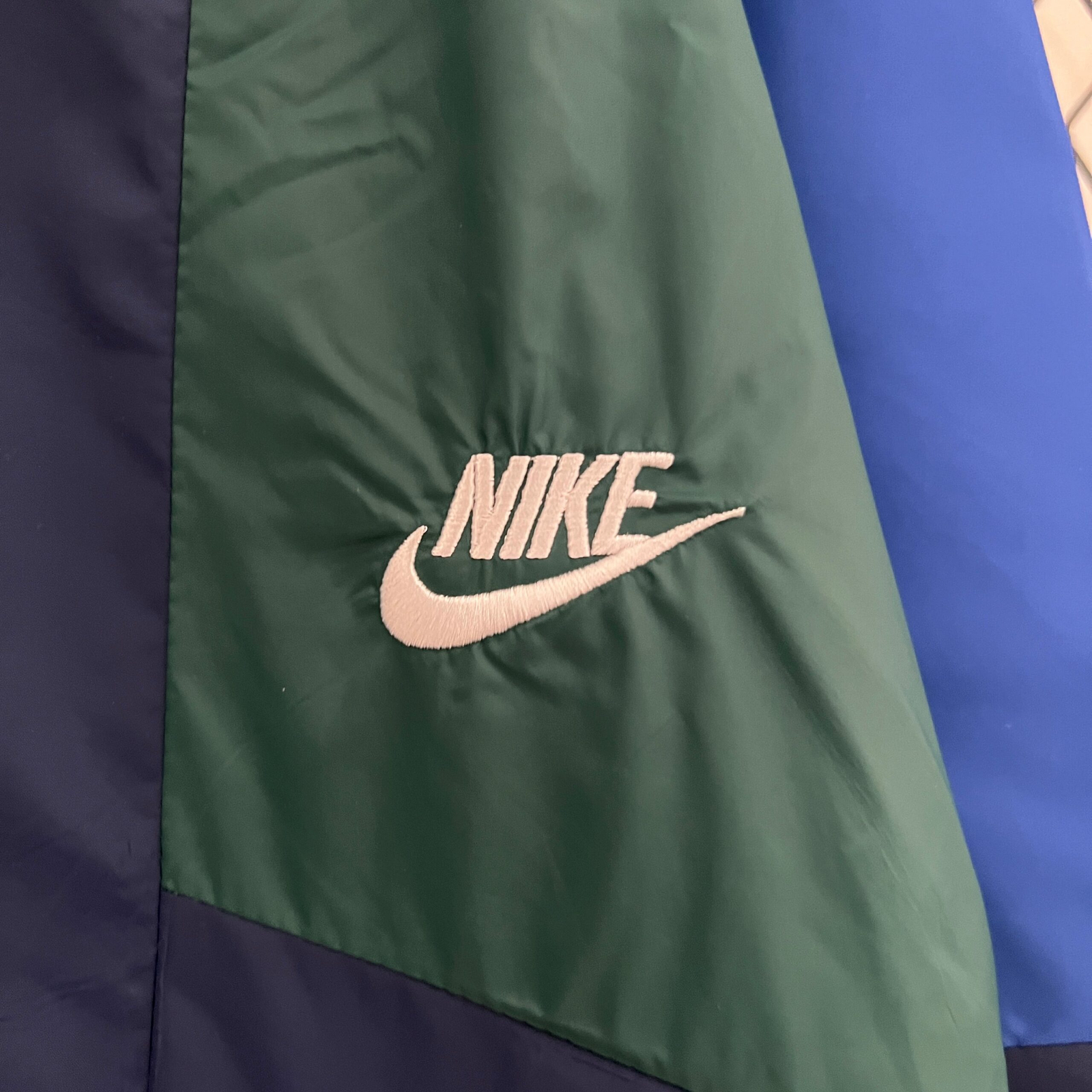CORTAVIENTOS NIKE - Imagen 3