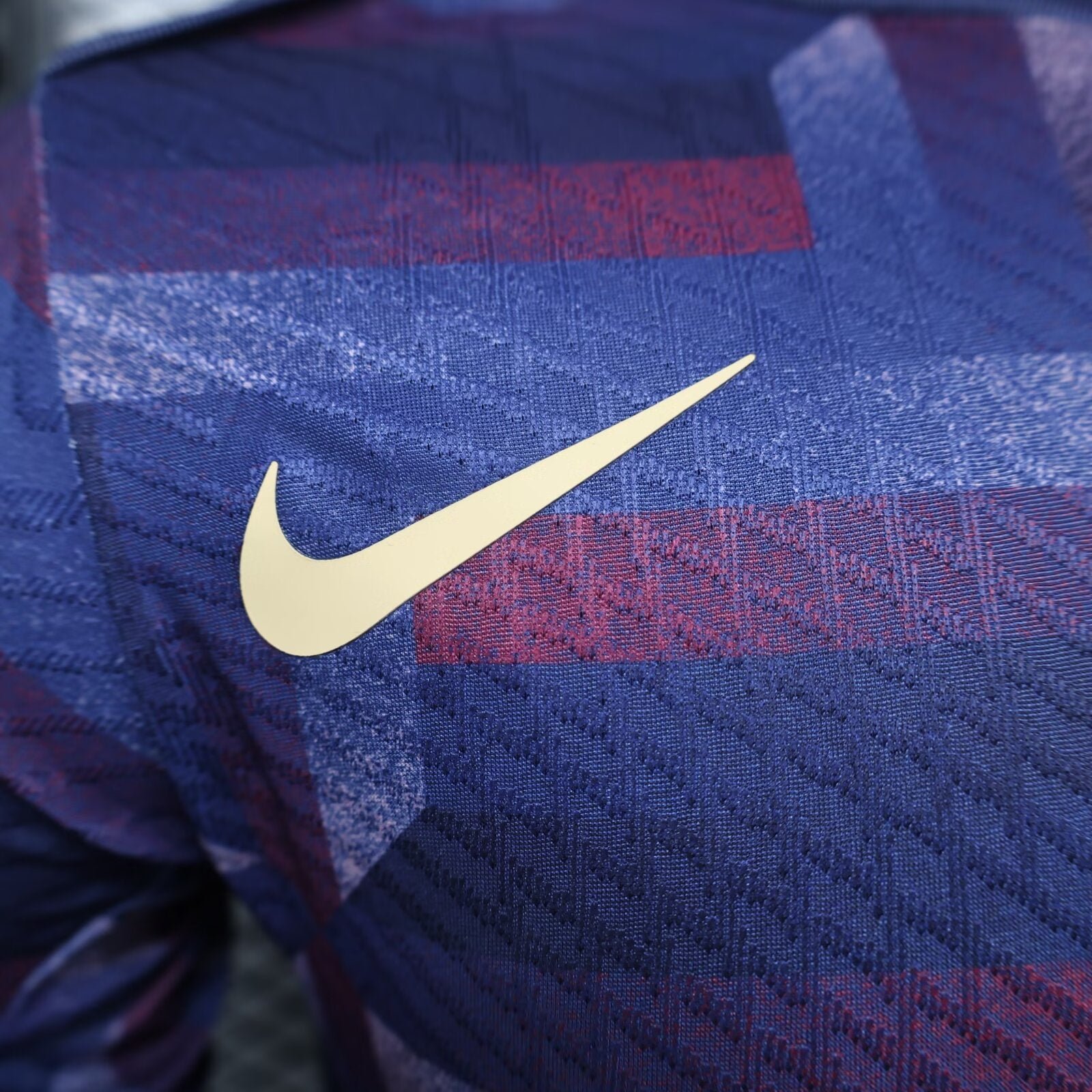 CAMISETA ENTRENAMIENTO INGLATERRA 2024 VERSIÓN JUGADOR - Imagen 2