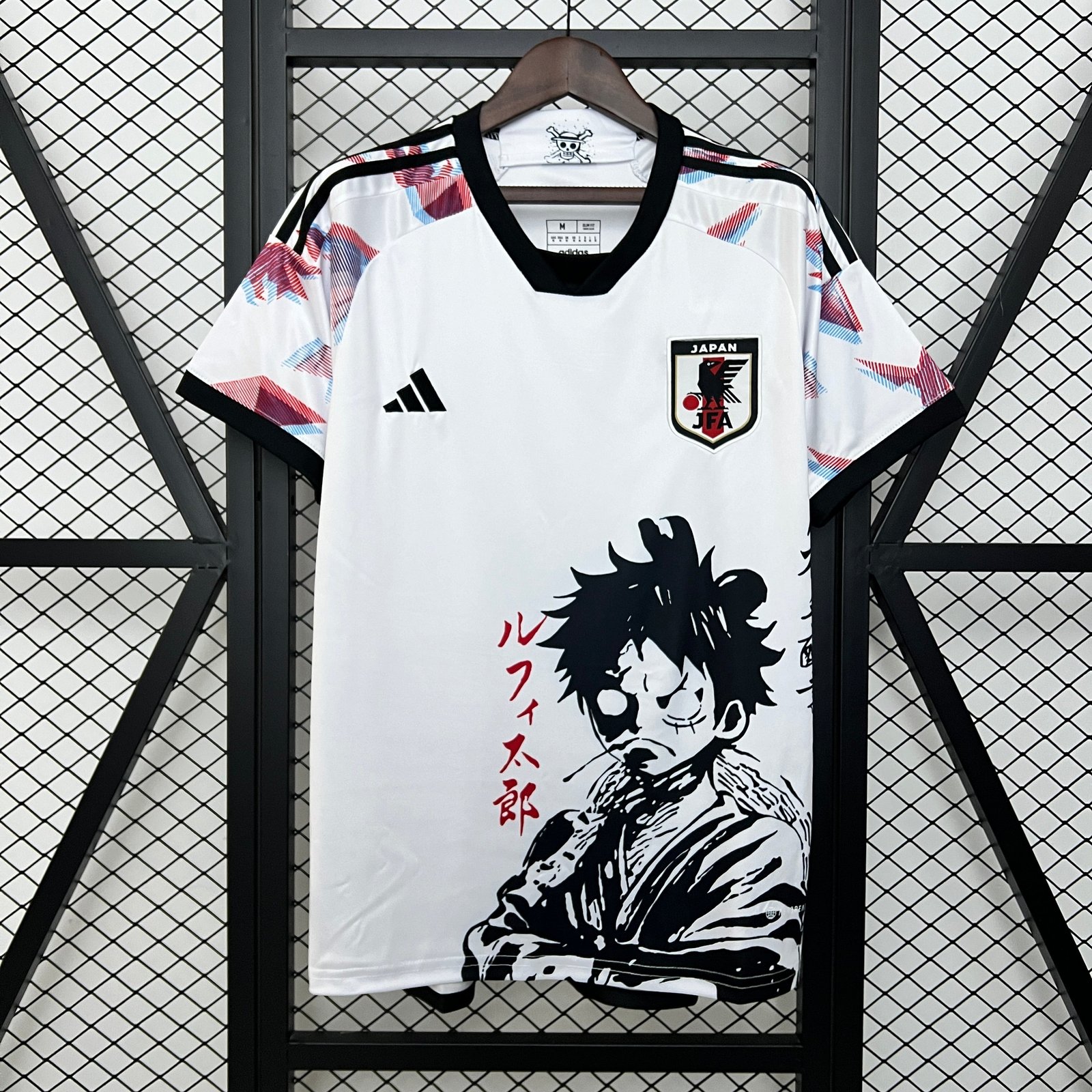 CAMISETA CONCEPTO JAPÓN x ONE PIECE VERSIÓN FAN