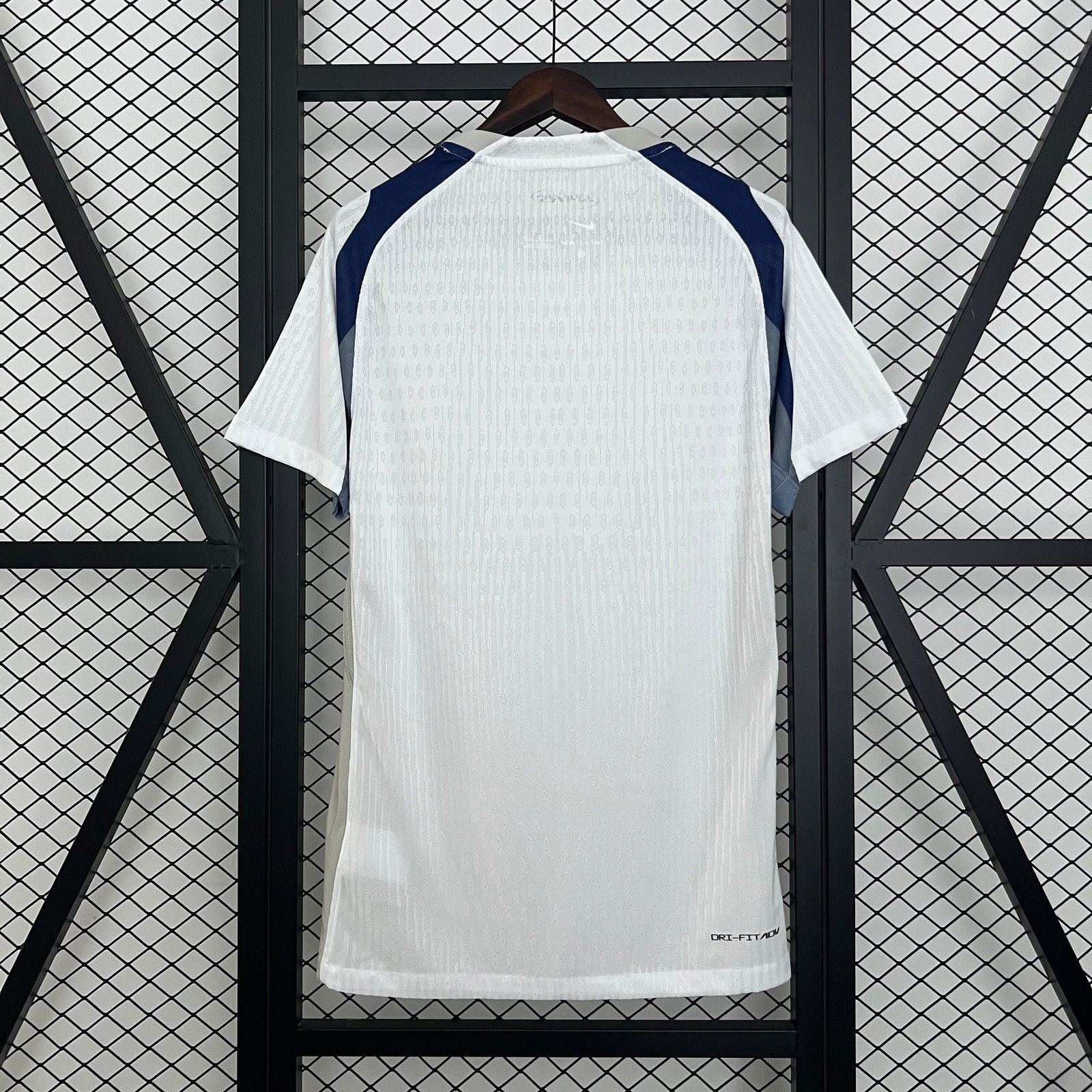 CAMISETA PRIMERA EQUIPACIÓN TOTTENHAM 25/26 VERSIÓN FAN - Imagen 7