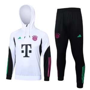 CONJUNTO DE BUZO MEDIO CIERRE CON GORRO BAYERN MUNICH