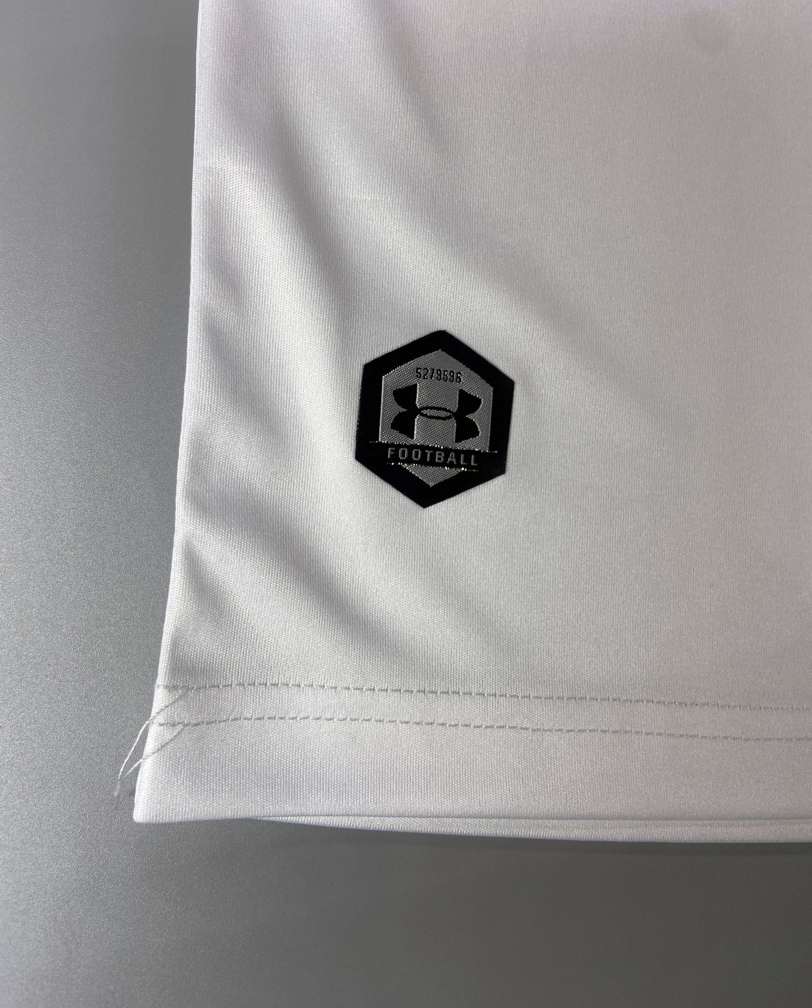 CAMISETA PRIMERA EQUIPACIÓN U. CATÓLICA 2022 VERSIÓN FAN - Imagen 5