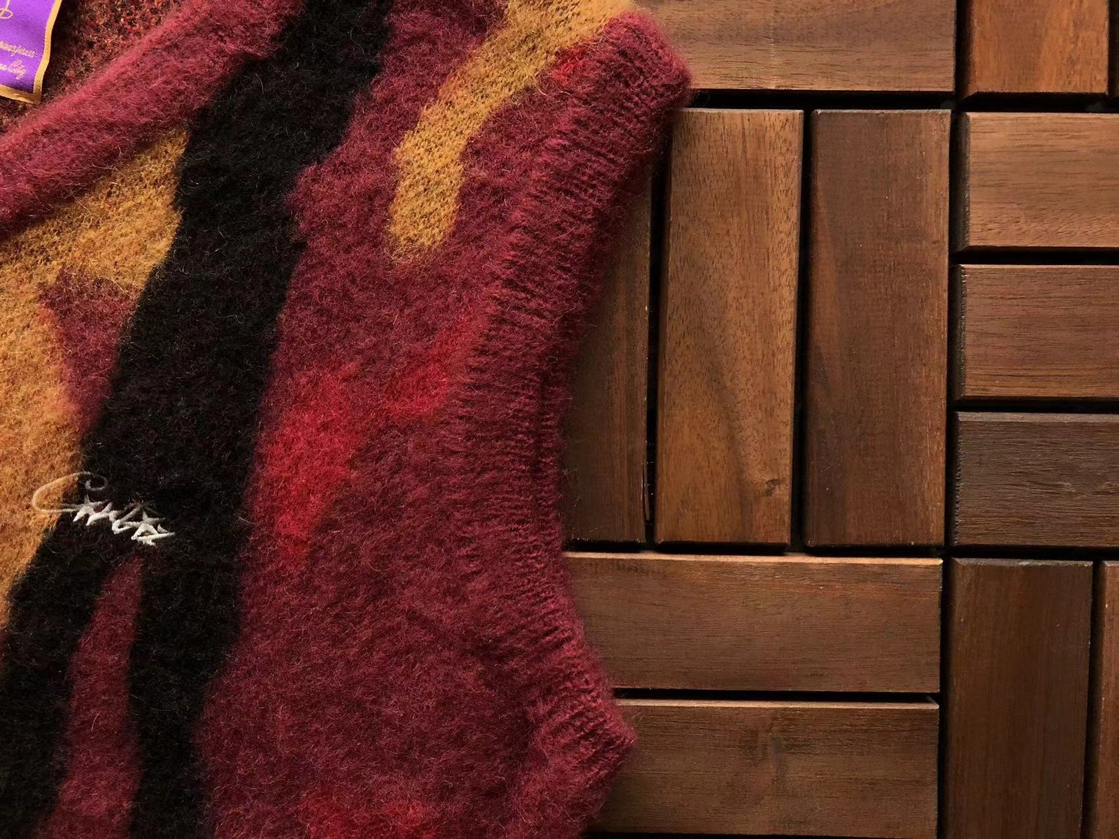 MOHAIR KNIT VEST GUTTA RED CAMO SWEATER CORTEIZ - Imagen 6