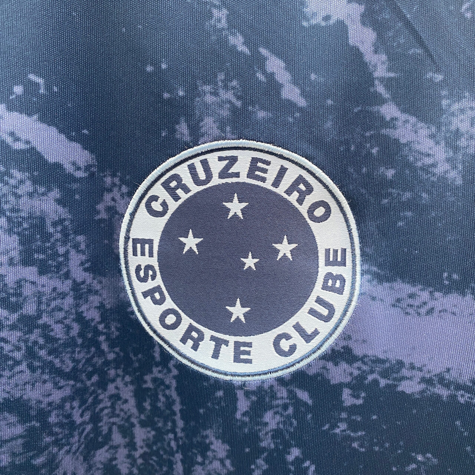 CAMISETA TERCERA EQUIPACIÓN CRUZEIRO 2024 VERSIÓN FAN - Imagen 4