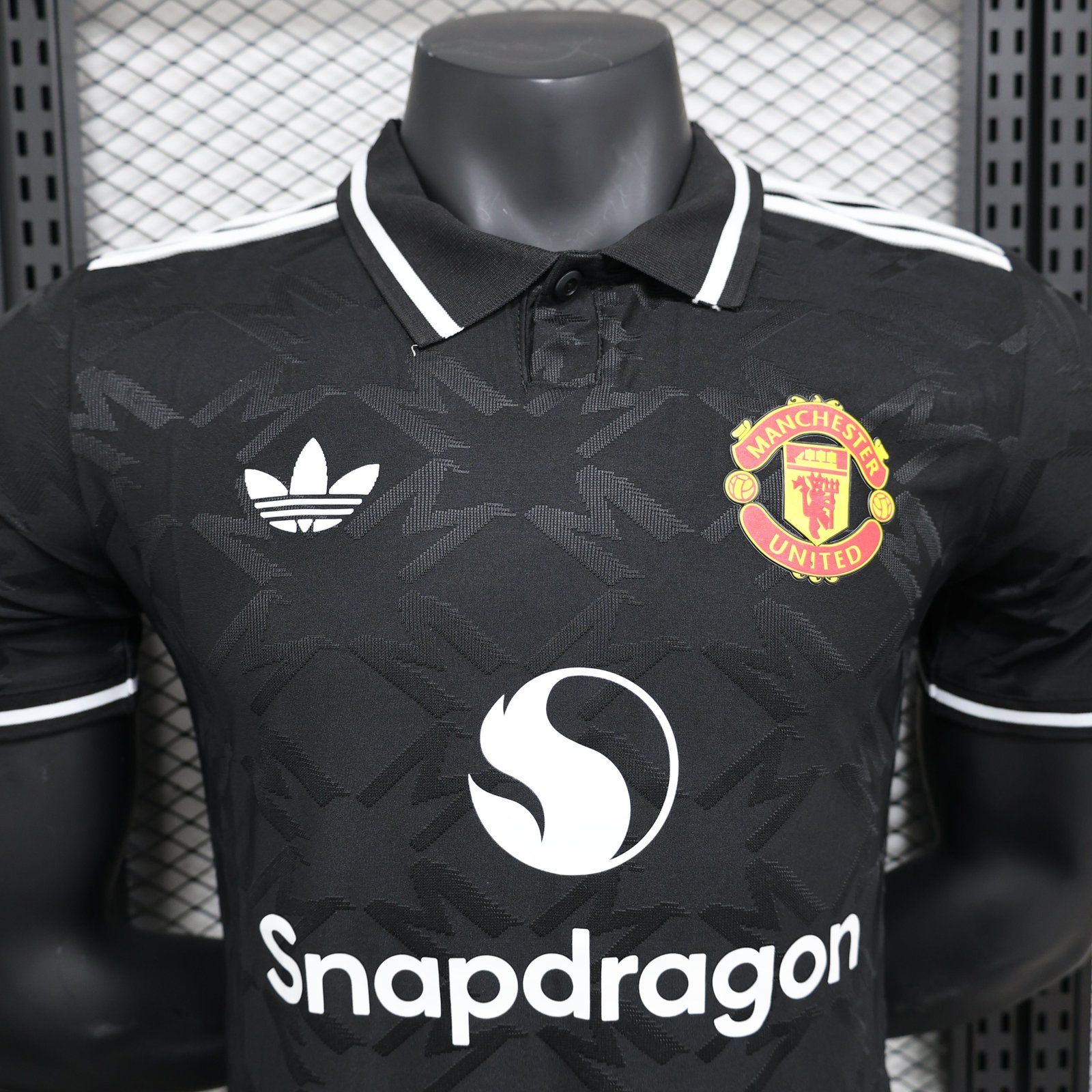 CAMISETA CONCEPTO MANCHESTER UNITED 24/25 VERSIÓN JUGADOR - Imagen 2