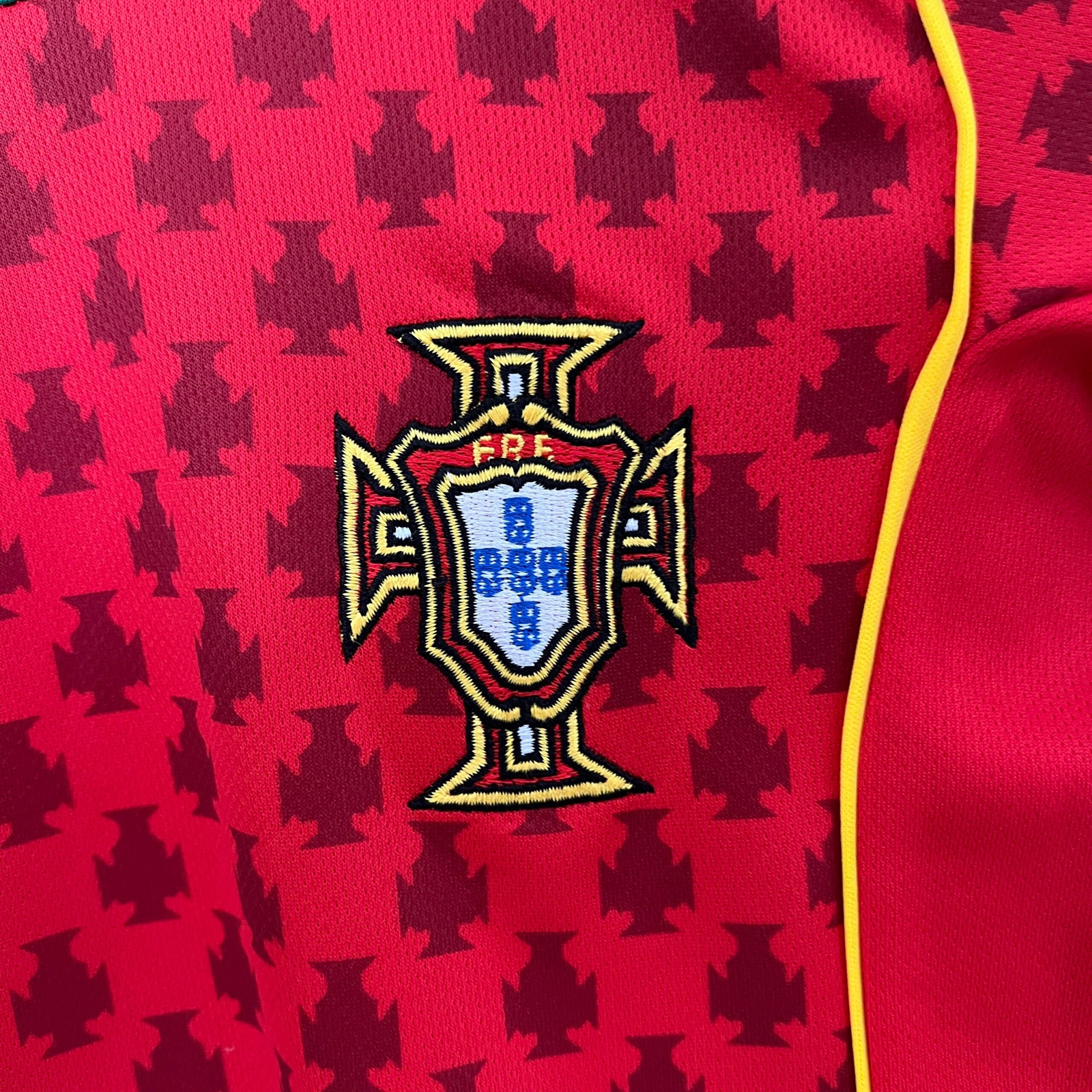 CAMISETA PRIMERA EQUIPACIÓN PORTUGAL 2004 INFANTIL - Imagen 4