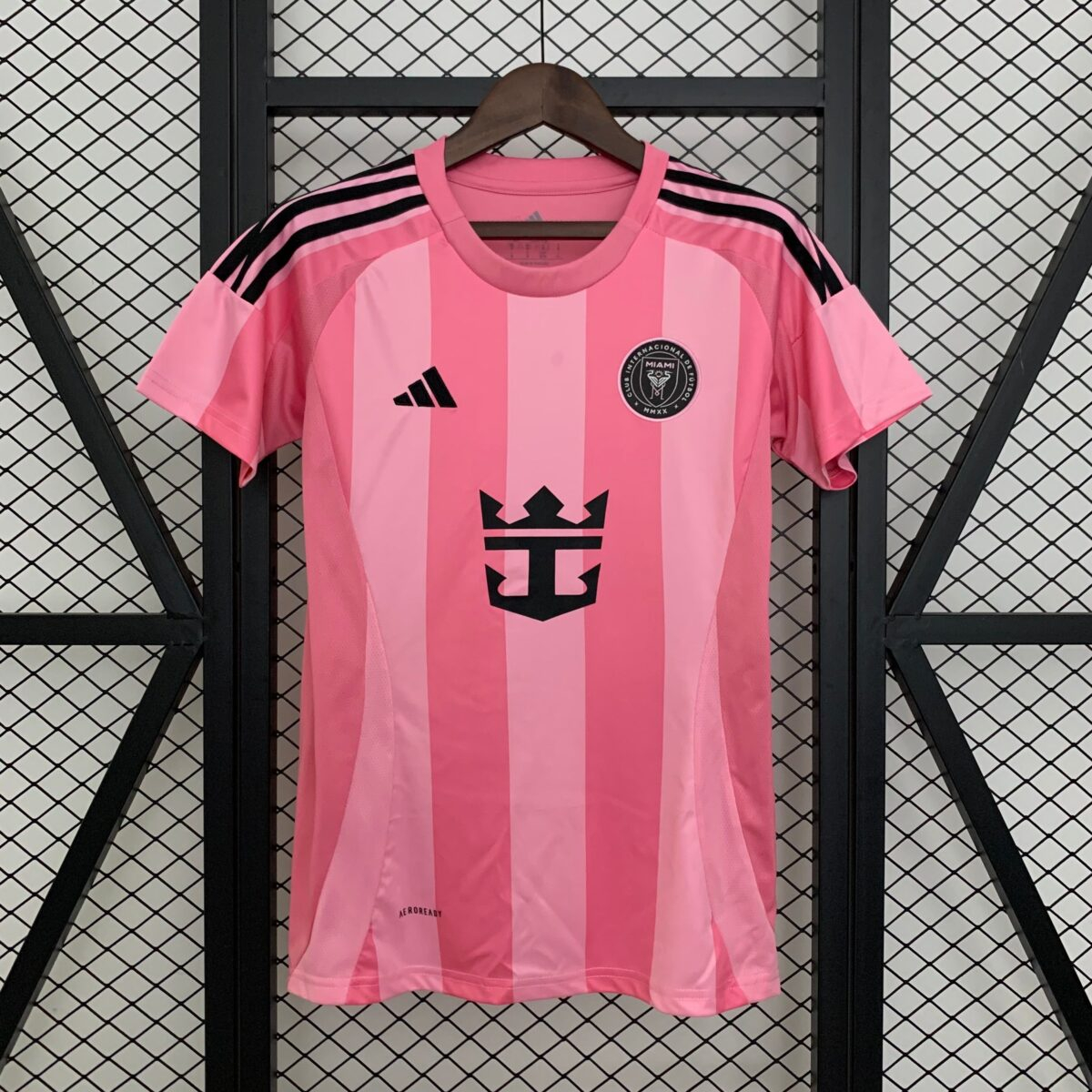 CAMISETA PRIMERA EQUIPACIÓN INTER DE MIAMI 2025 VERSIÓN FEMENINA