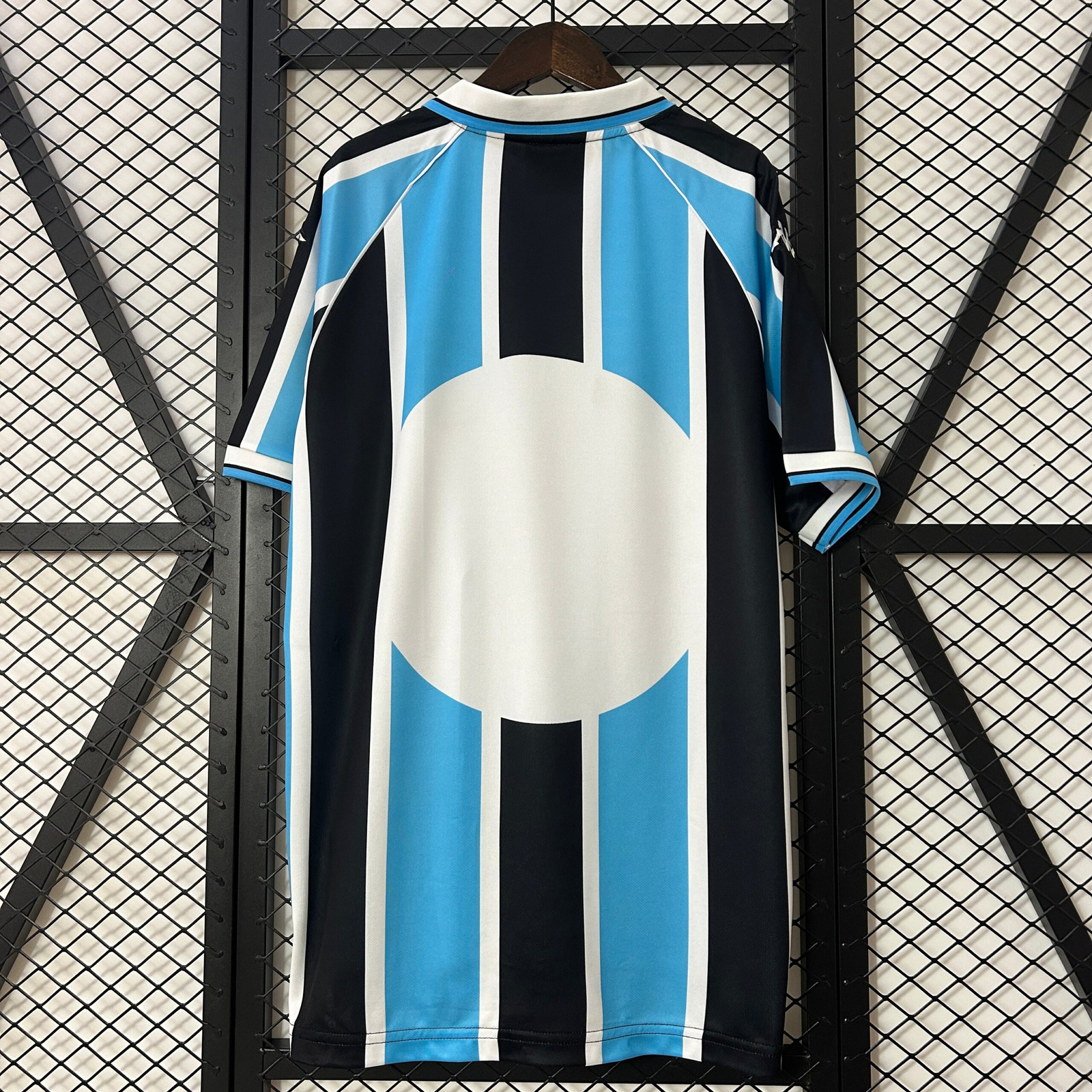 CAMISETA PRIMERA EQUIPACIÓN GREMIO 2001 - Imagen 7