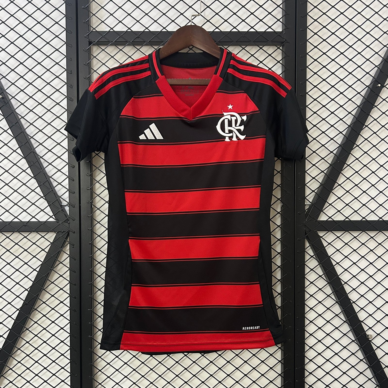 CAMISETA PRIMERA EQUIPACIÓN FLAMENGO 2025 VERSIÓN FEMENINA