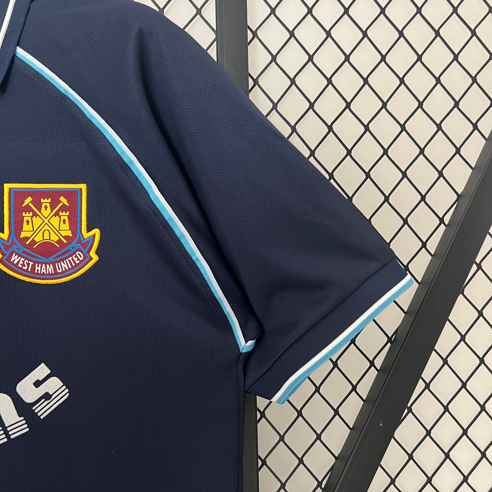 CAMISETA TERCERA EQUIPACIÓN WEST HAM 1999/01 - Imagen 5