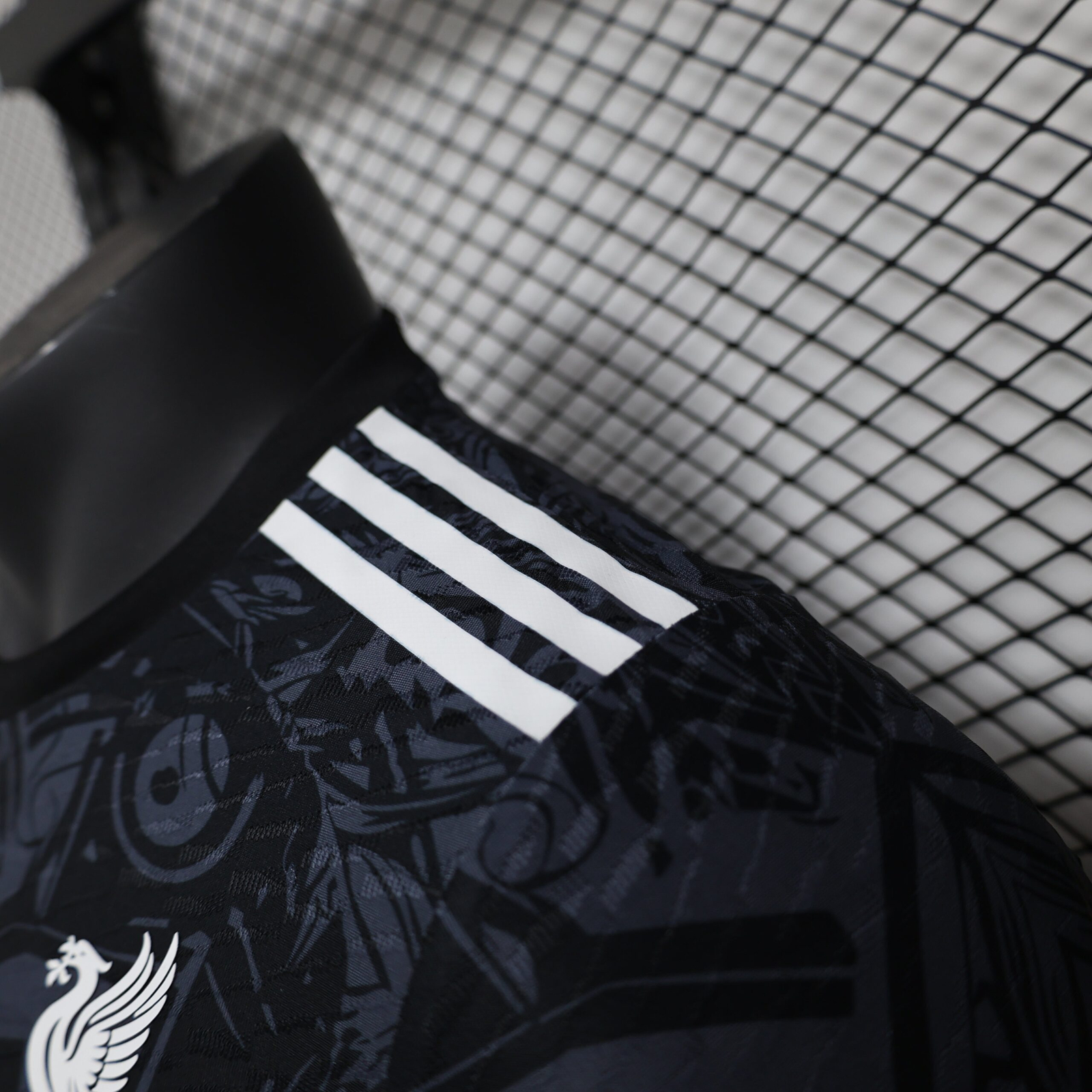 CAMISETA CONCEPTO LIVERPOOL 24/25 VERSIÓN JUGADOR - Imagen 6