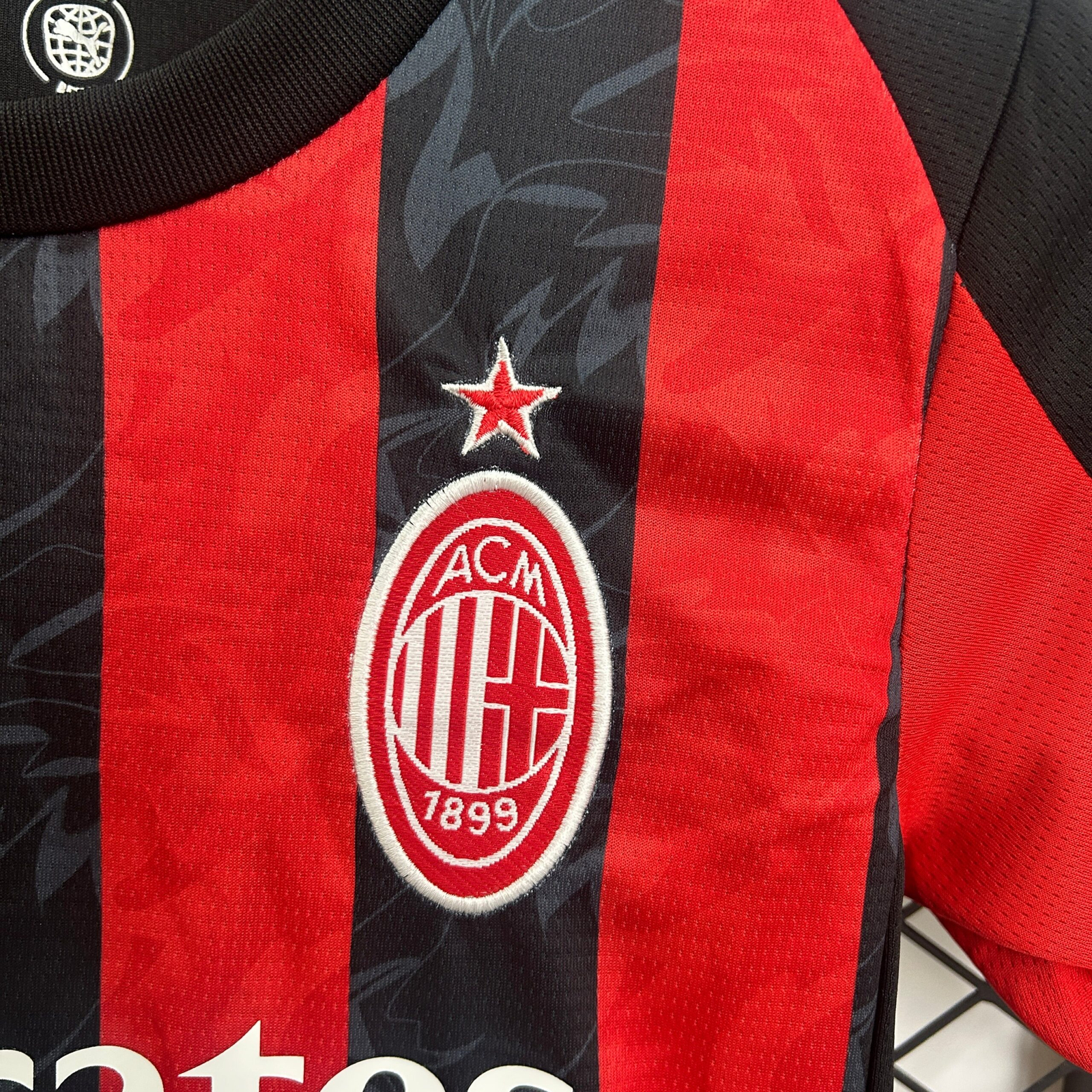 CAMISETA PRIMERA EQUIPACIÓN AC MILAN 25/26 VERSIÓN INFANTIL - Imagen 4