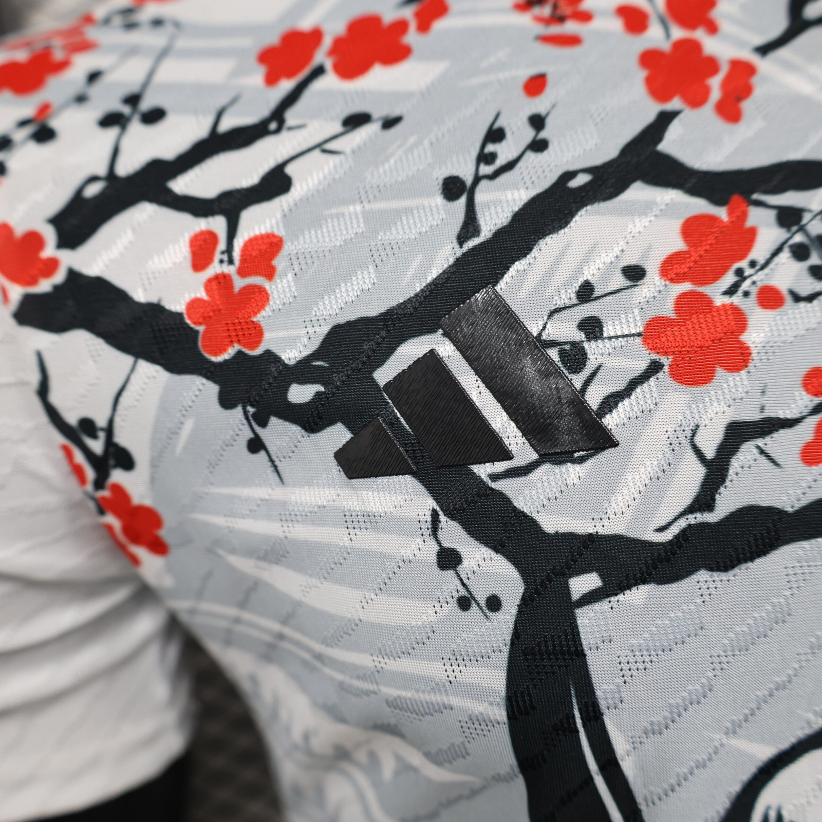 CAMISETA CONCEPTO JAPÓN VERSIÓN JUGADOR - Imagen 3