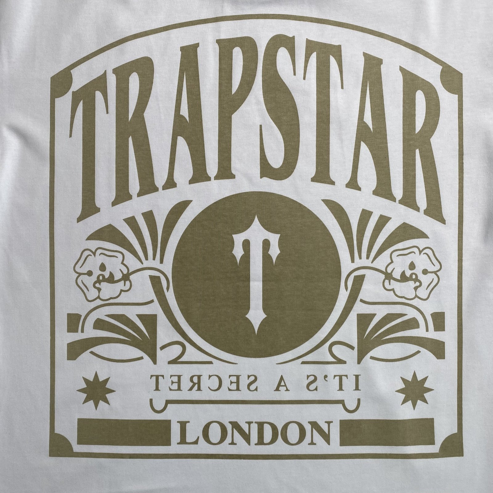 TRAPSTAR X ED HARDY ARCH TEE - Imagen 8