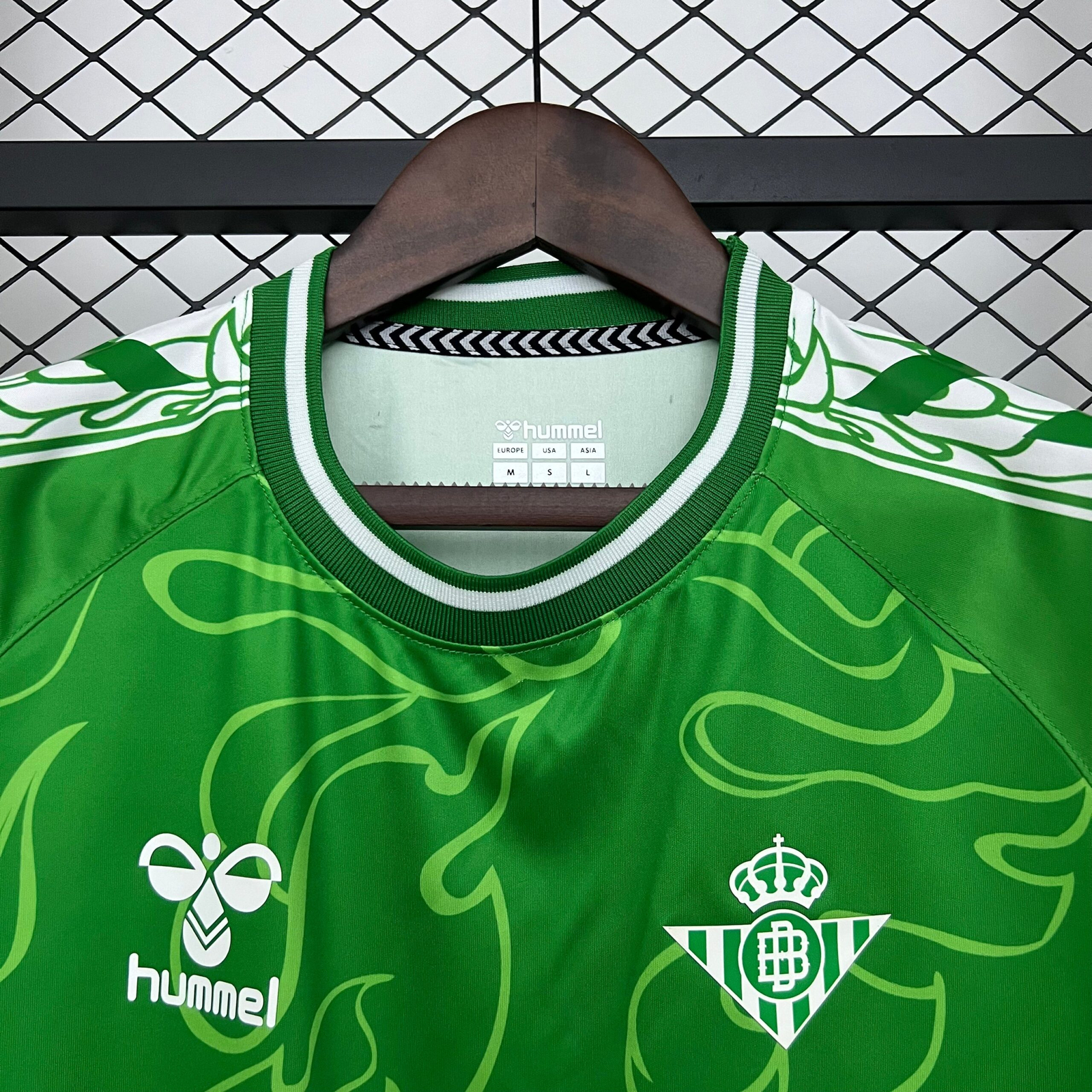 CAMISETA ENTRENAMIENTO REAL BETIS 24/25 VERSIÓN FAN - Imagen 2