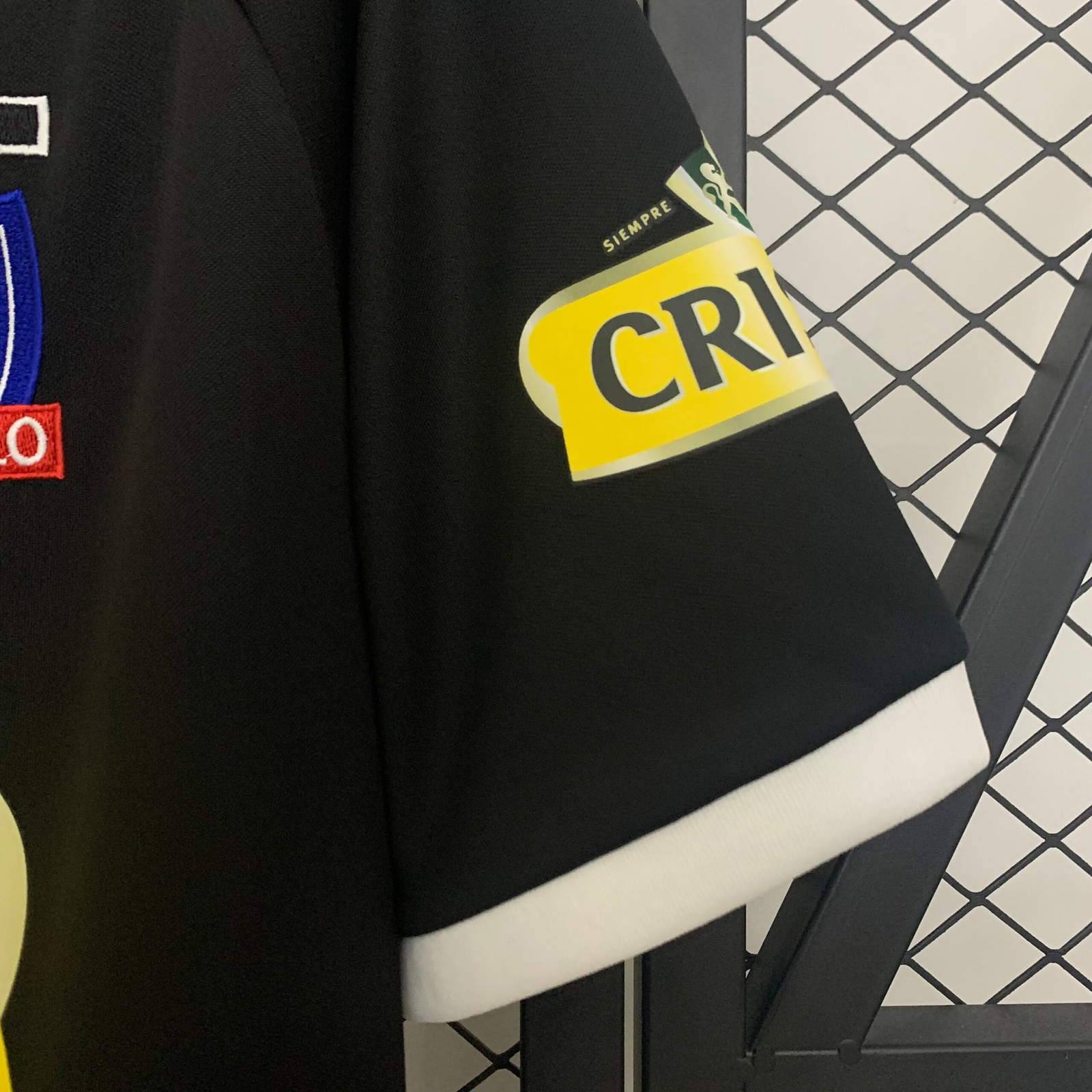 CAMISETA SEGUNDA EQUIPACIÓN COLO COLO 2011 - Imagen 5
