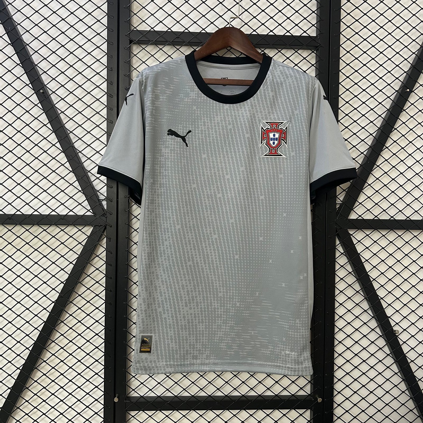 CAMISETA ARQUERO PORTUGAL 2025 VERSIÓN FAN