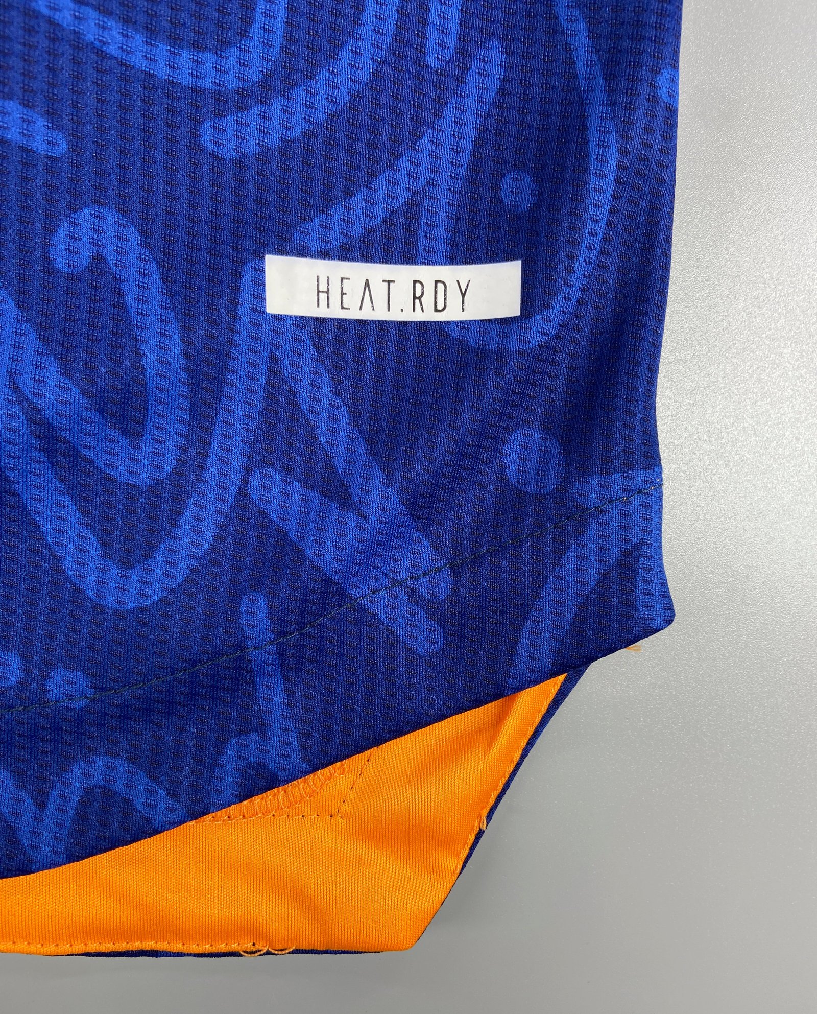 CAMISETA SEGUNDA EQUIPACIÓN REAL MADRID 21/22 VERSIÓN JUGADOR - Imagen 2