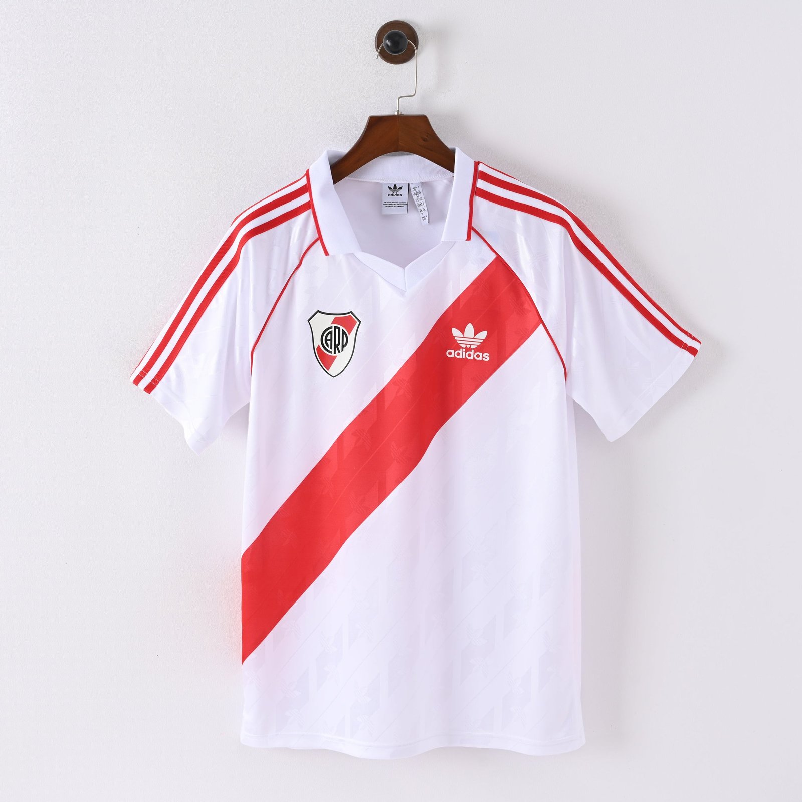 CAMISETA EDICIÓN ESPECIAL RIVER PLATE 2025 VERSIÓN FAN