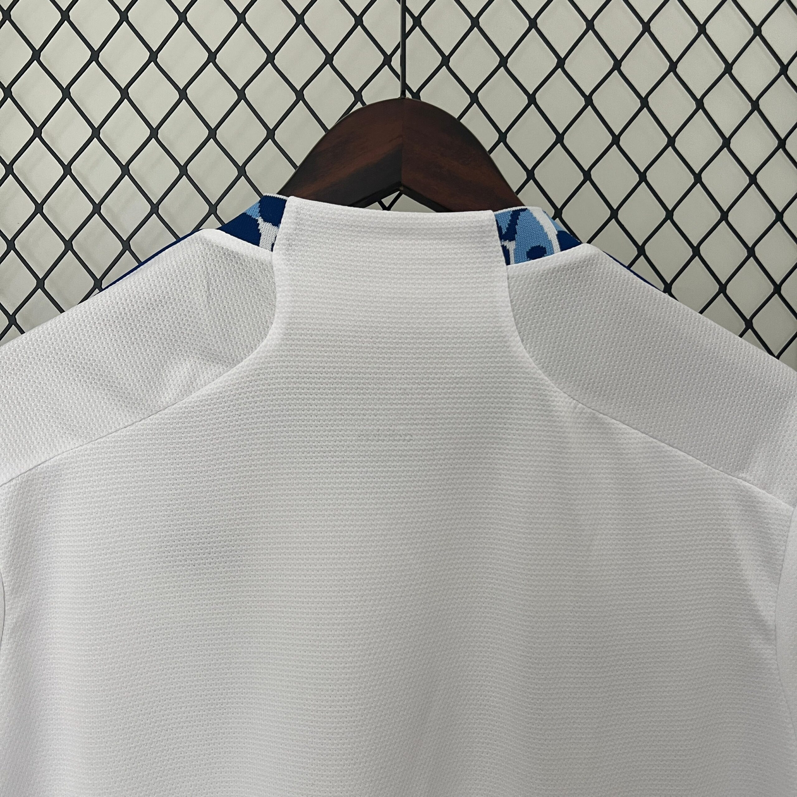 CAMISETA SEGUNDA EQUIPACIÓN CRUZEIRO 2024 VERSIÓN FAN - Imagen 8