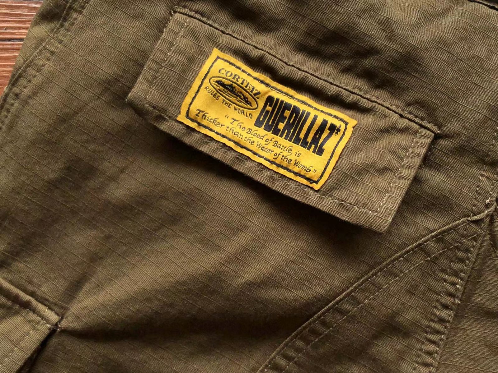 ALCATRAZ CARGO SHORTS CORTEIZ - Imagen 15