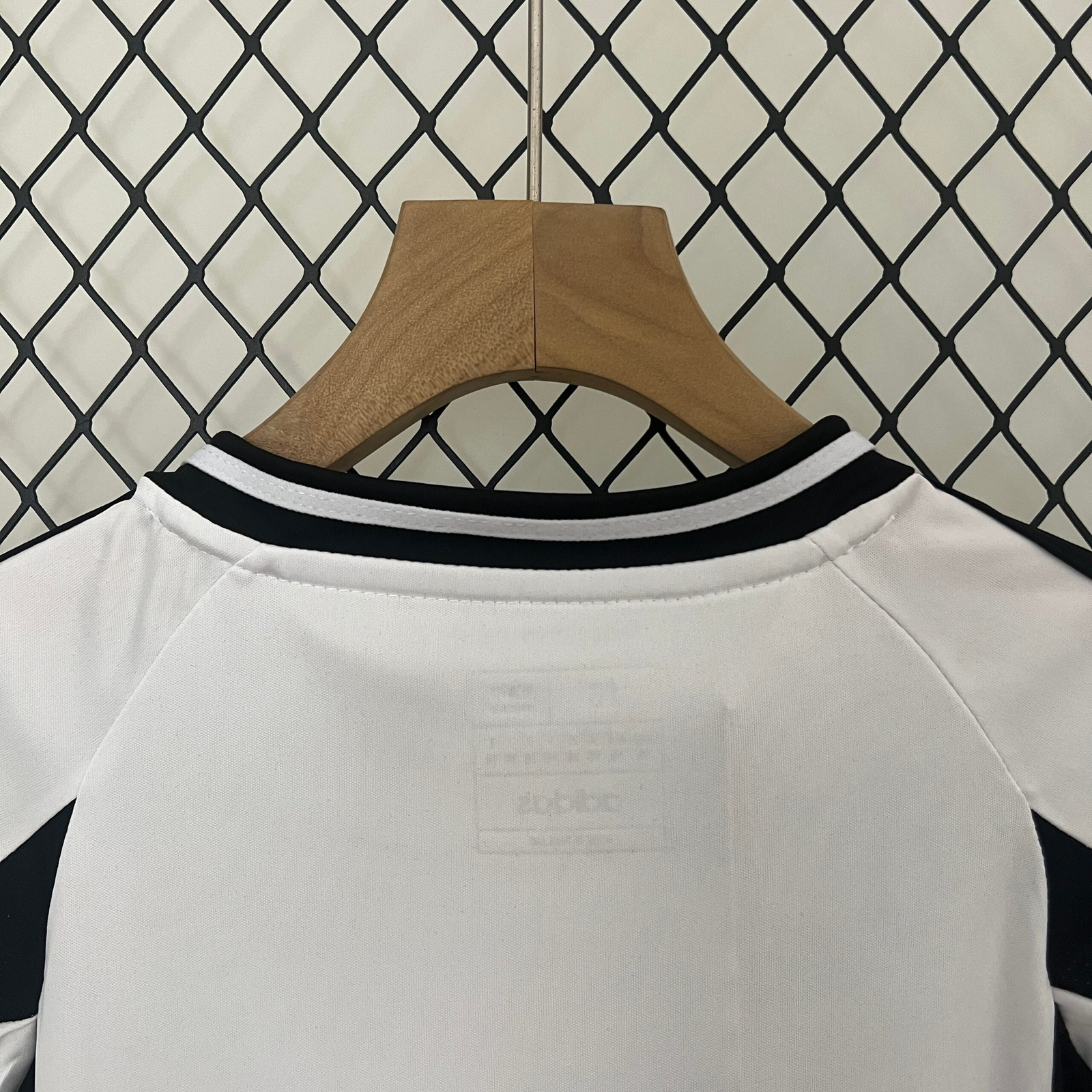 CAMISETA PRIMERA EQUIPACIÓN JUVENTUS 24/25 VERSIÓN INFANTIL - Imagen 9