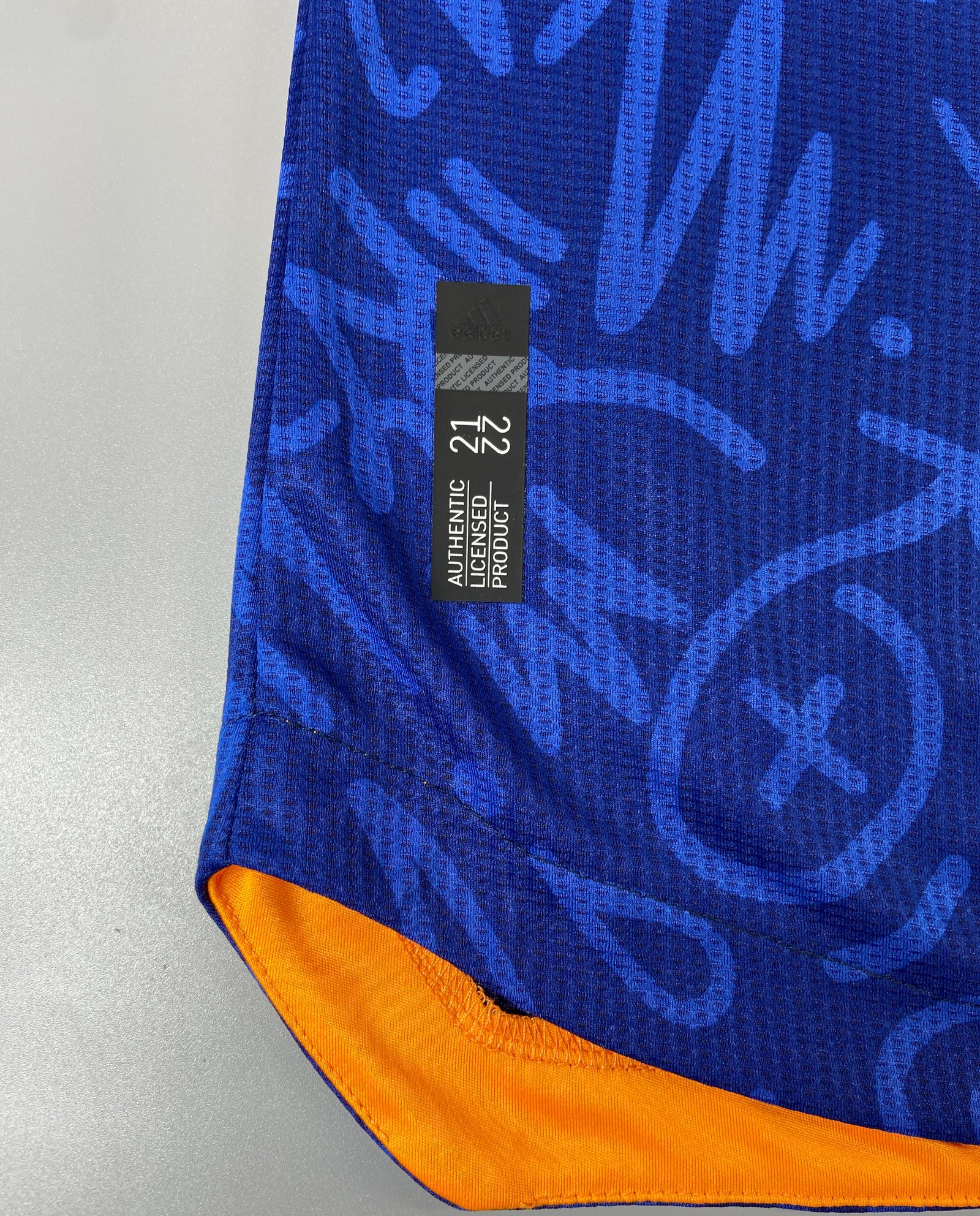 CAMISETA SEGUNDA EQUIPACIÓN REAL MADRID 21/22 VERSIÓN JUGADOR - Imagen 3