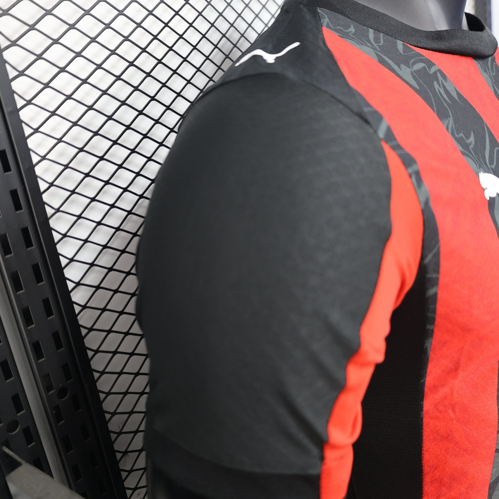 CAMISETA PRIMERA EQUIPACIÓN AC MILAN 25/26 VERSIÓN JUGADOR - Imagen 5