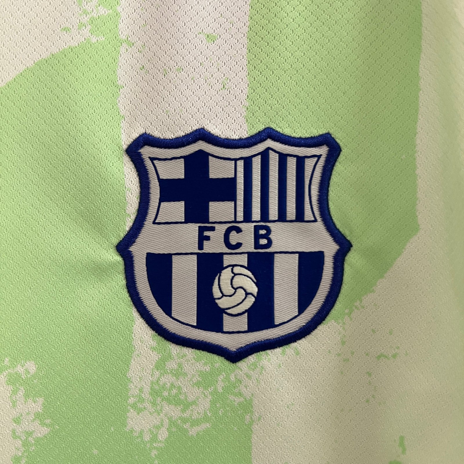 CAMISETA TERCERA EQUIPACIÓN BARCELONA 24/25 VERSIÓN FAN - Imagen 4