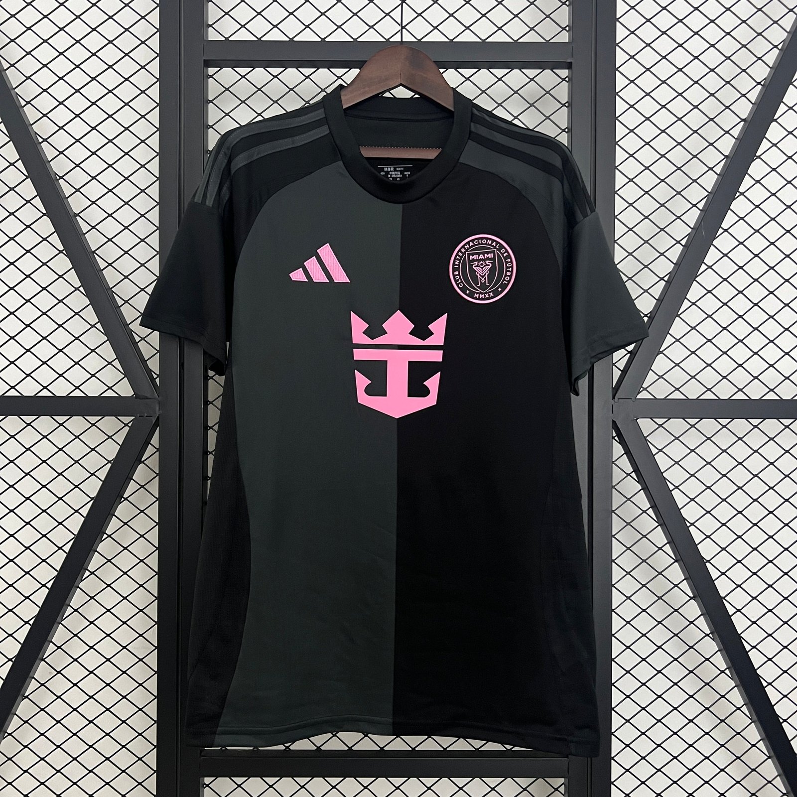 CAMISETA SEGUNDA EQUIPACIÓN INTER DE MIAMI 2025 VERSIÓN FAN