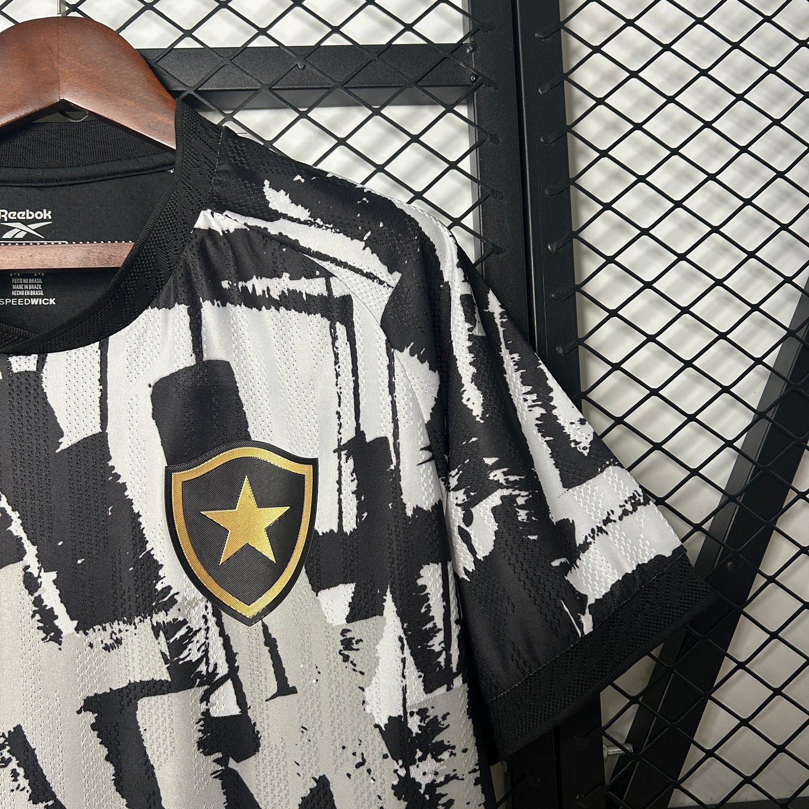 CAMISETA CUARTA EQUIPACIÓN BOTAFOGO 2025 VERSIÓN FAN - Imagen 5
