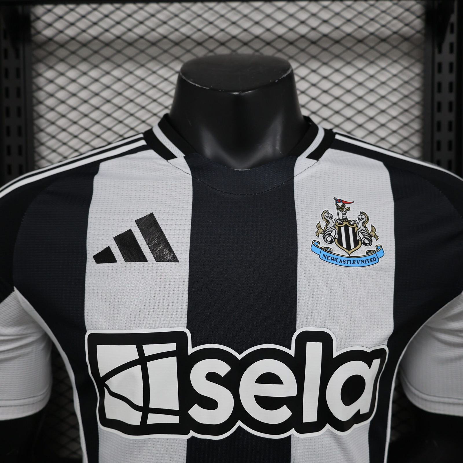 CAMISETA PRIMERA EQUIPACIÓN NEWCASTLE 24/25 VERSIÓN JUGADOR - Imagen 2