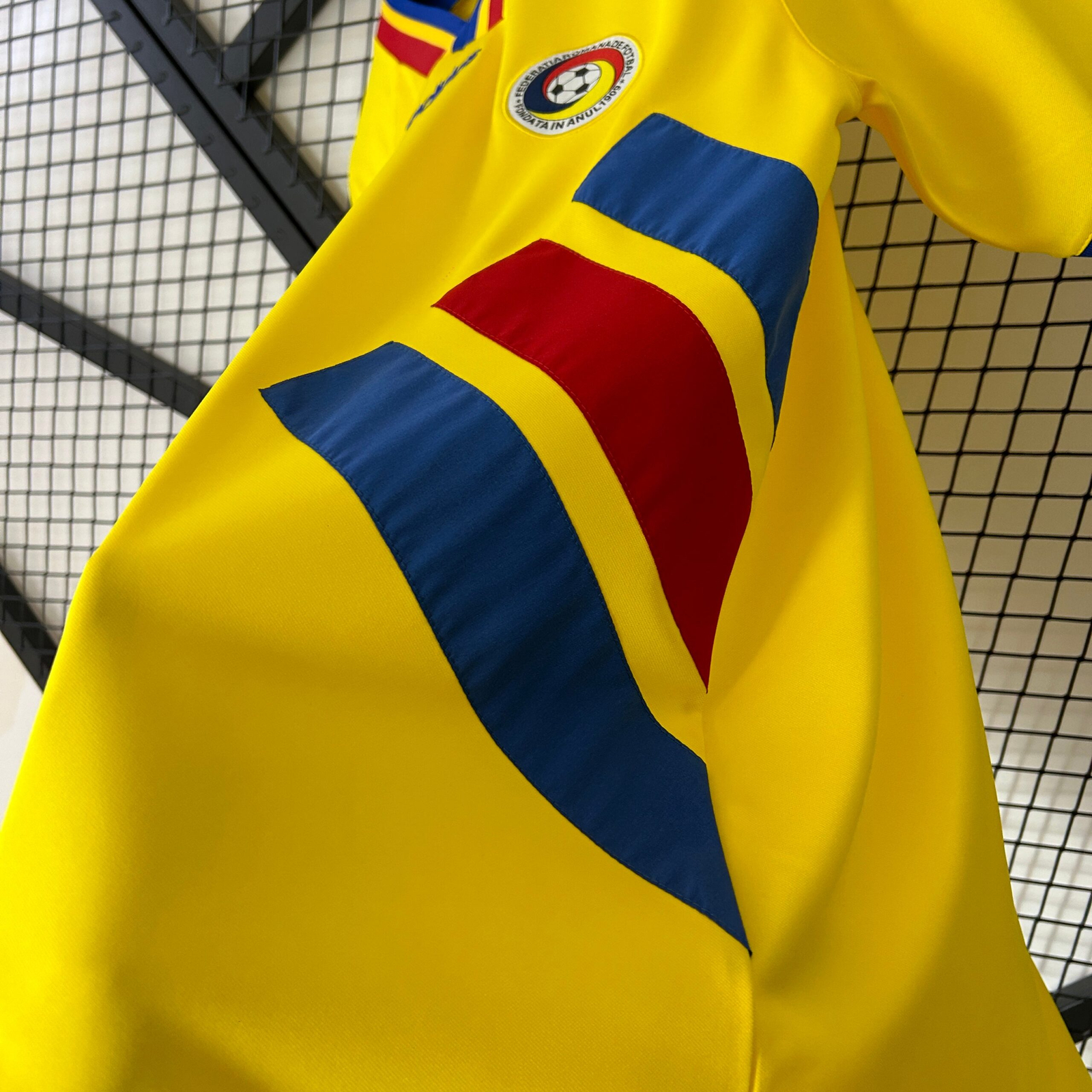 CAMISETA PRIMERA EQUIPACIÓN RUMANÍA 1994 - Imagen 6