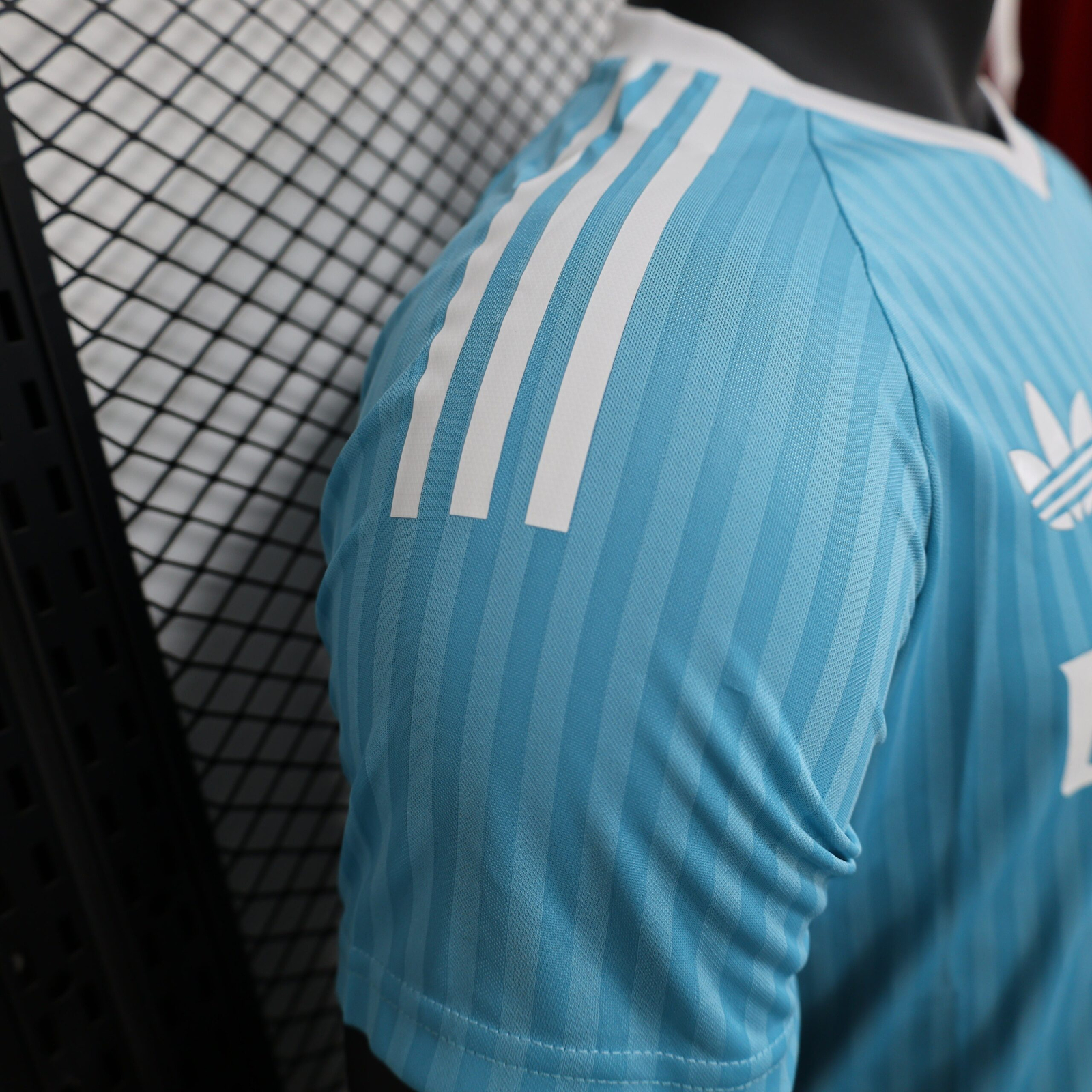 CAMISETA CONCEPTO ARSENAL 24/25 VERSIÓN JUGADOR - Imagen 5