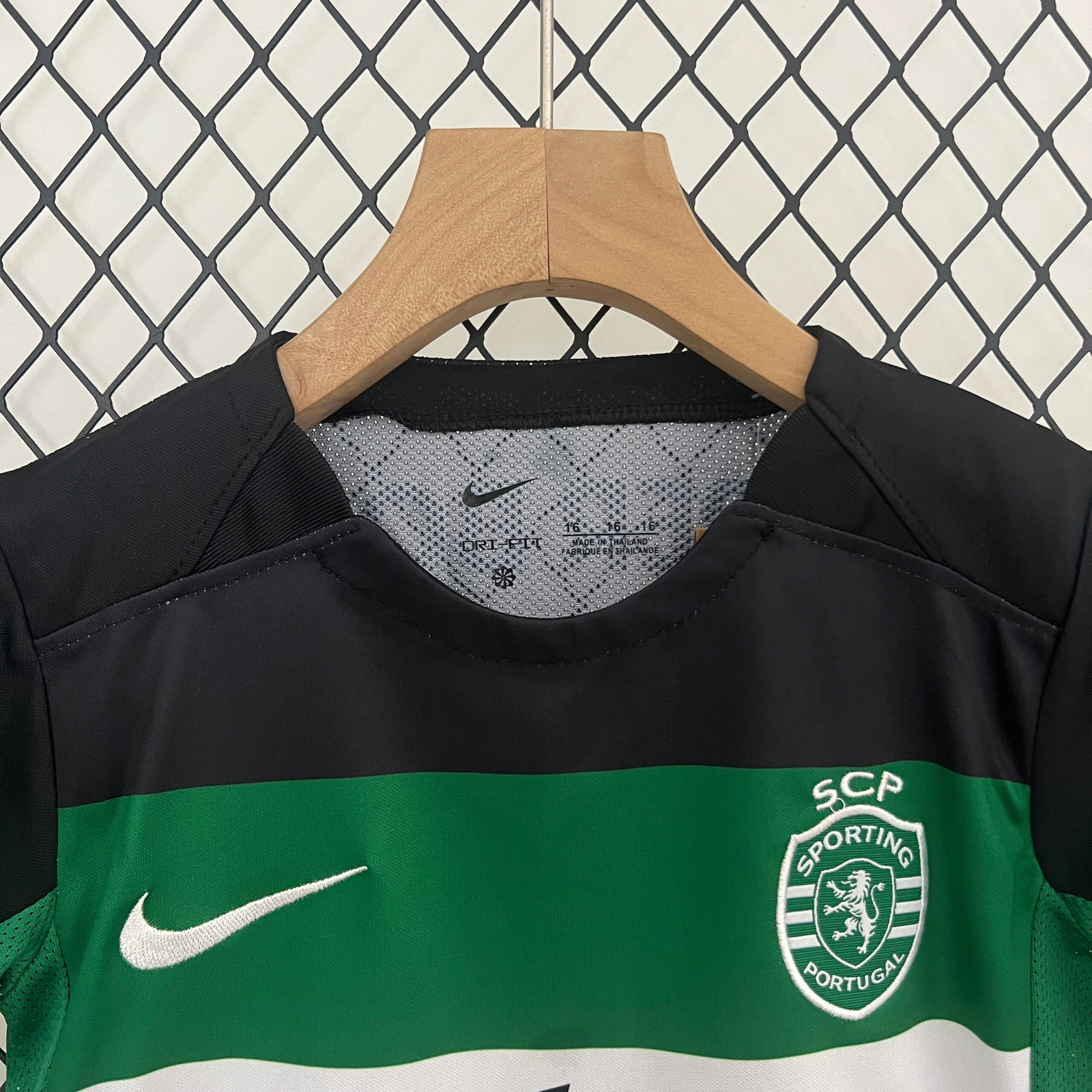 CAMISETA PRIMERA EQUIPACIÓN SPORTING CP 24/25 VERSIÓN INFANTIL - Imagen 2