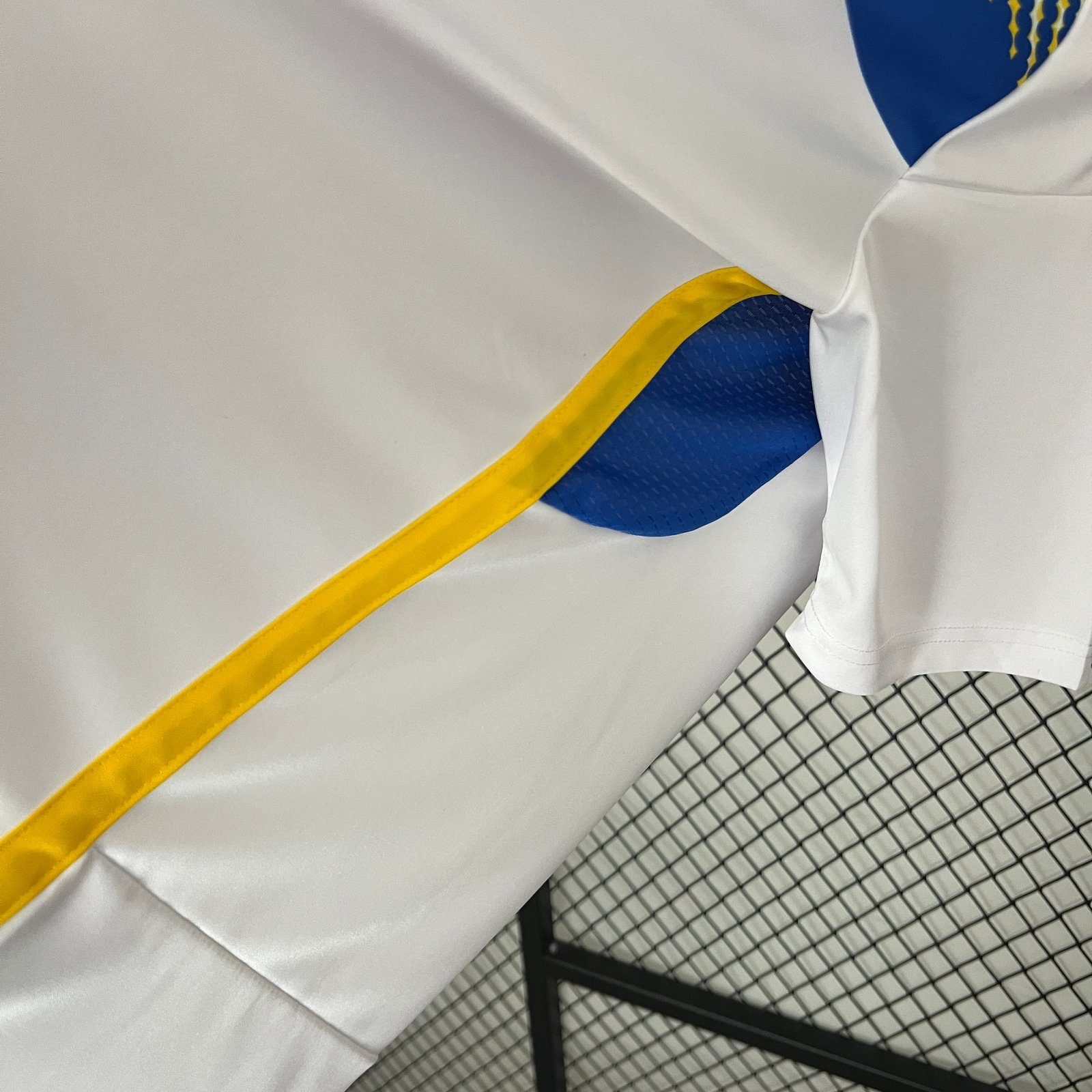 CAMISETA SEGUNDA EQUIPACIÓN VENEZUELA 2024 VERSIÓN FAN - Imagen 6