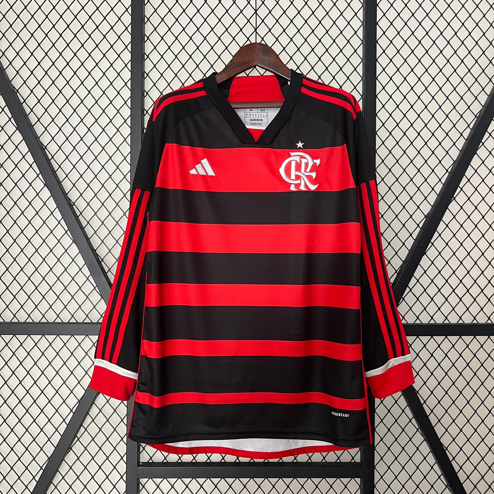 CAMISETA PRIMERA EQUIPACIÓN FLAMENGO 2024 VERSIÓN FAN - Imagen 10