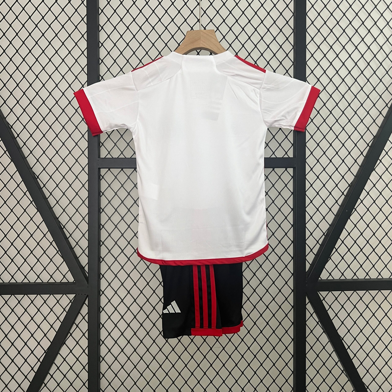 CAMISETA SEGUNDA EQUIPACIÓN FLAMENGO 2024 VERSIÓN INFANTIL - Imagen 8