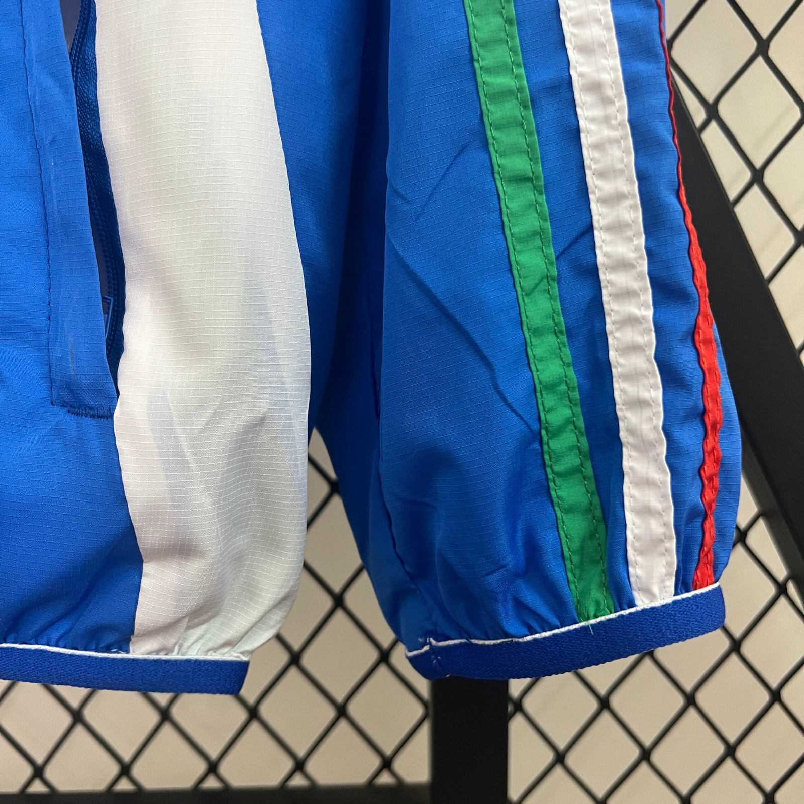 CORTAVIENTOS ITALIA REVERSIBLE - Imagen 3