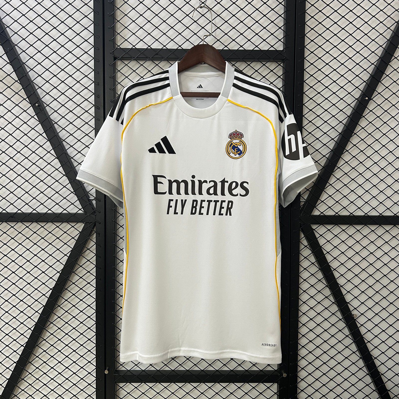 CAMISETA PRIMERA EQUIPACIÓN REAL MADRID 25/26 VERSIÓN FAN