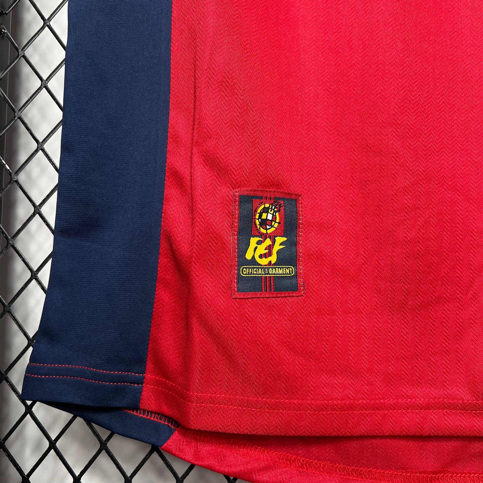 CAMISETA PRIMERA EQUIPACIÓN ESPAÑA 1998 - Imagen 6