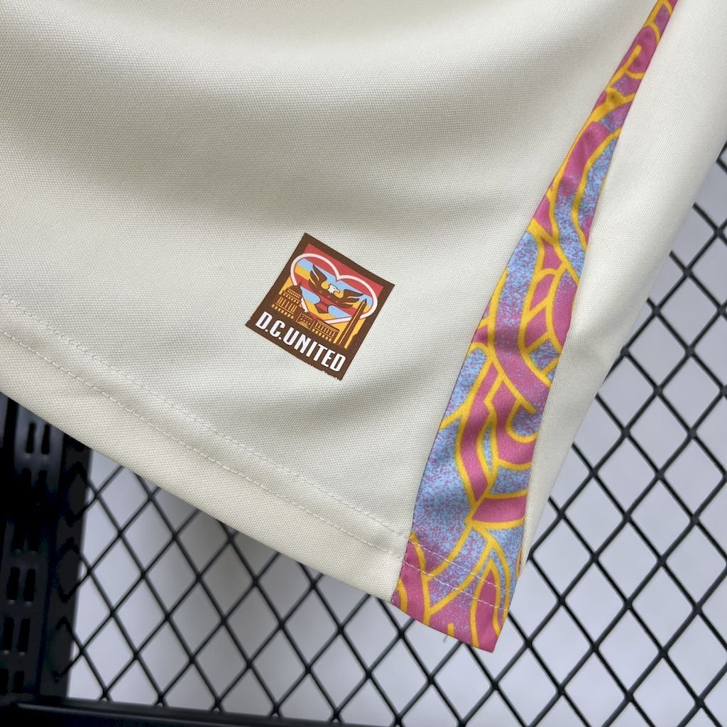 CAMISETA SEGUNDA EQUIPACIÓN DC UNITED 2025 VERSIÓN FAN - Imagen 6
