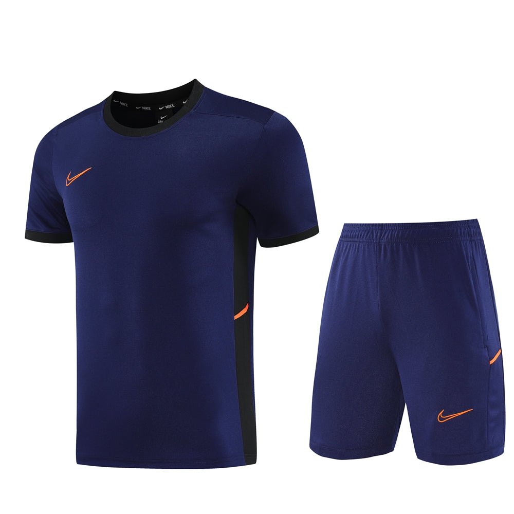 CONJUNTO DE ENTRENAMIENTO NIKE