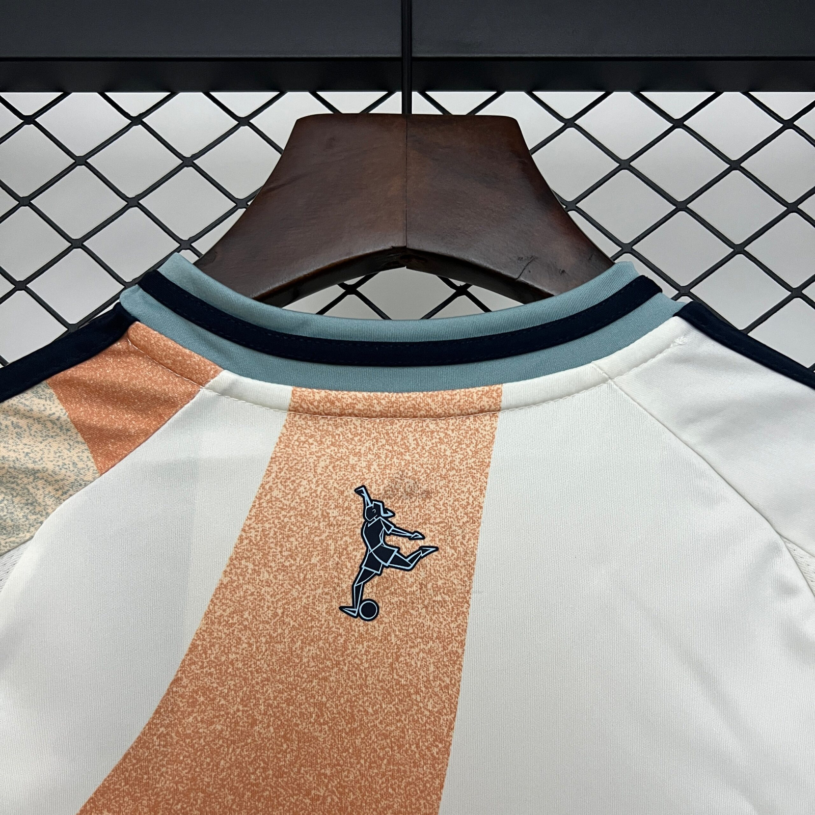 CAMISETA SEGUNDA EQUIPACIÓN ESPAÑA F 2025 VERSIÓN INFANTIL - Imagen 9