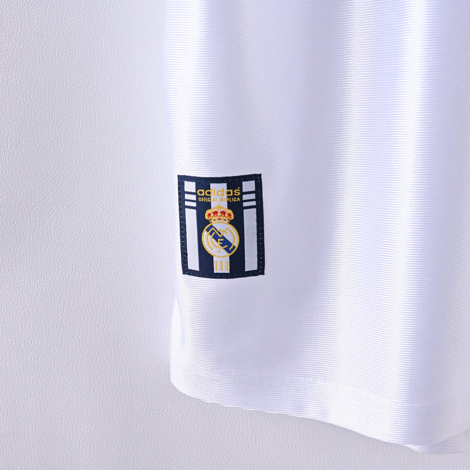 CAMISETA PRIMERA EQUIPACIÓN REAL MADRID 1998/00 - Imagen 6