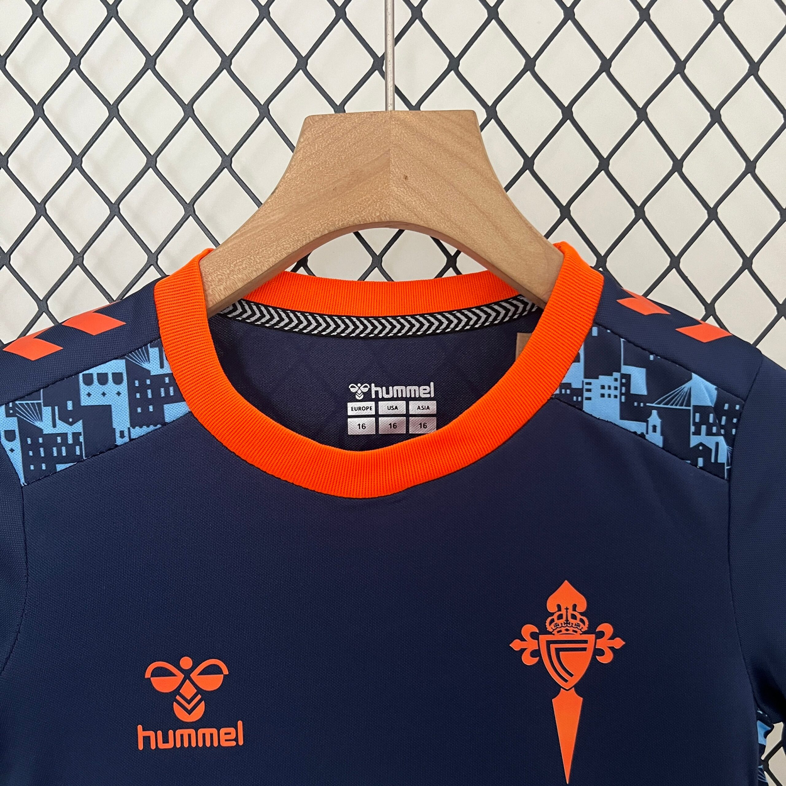 CAMISETA SEGUNDA EQUIPACIÓN CELTA DE VIGO 24/25 VERSIÓN INFANTIL - Imagen 2