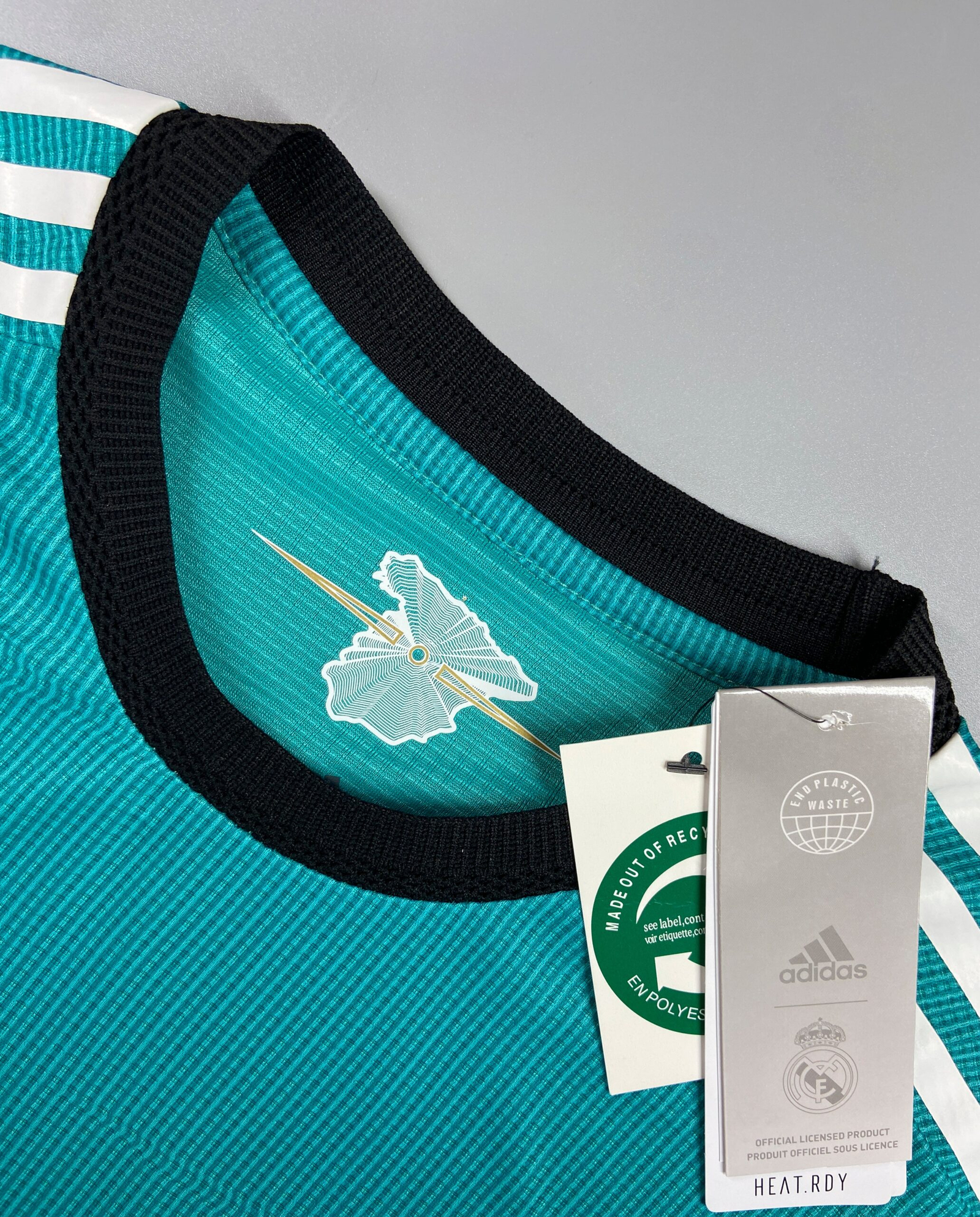 CAMISETA TERCERA EQUIPACIÓN REAL MADRID 21/22 VERSIÓN JUGADOR - Imagen 5