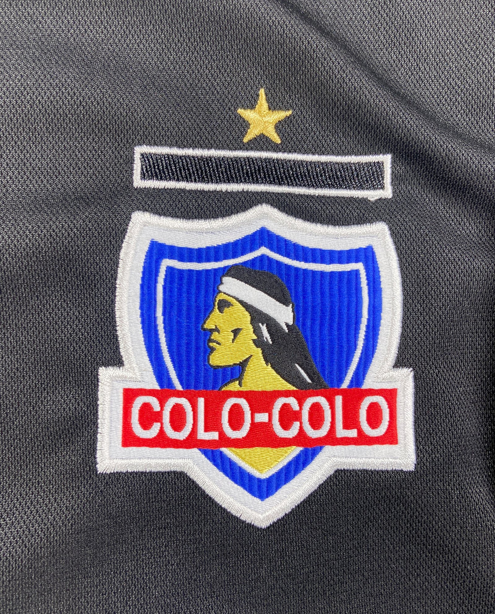CAMISETA SEGUNDA EQUIPACIÓN COLO COLO 2022 VERSIÓN FAN - Imagen 5