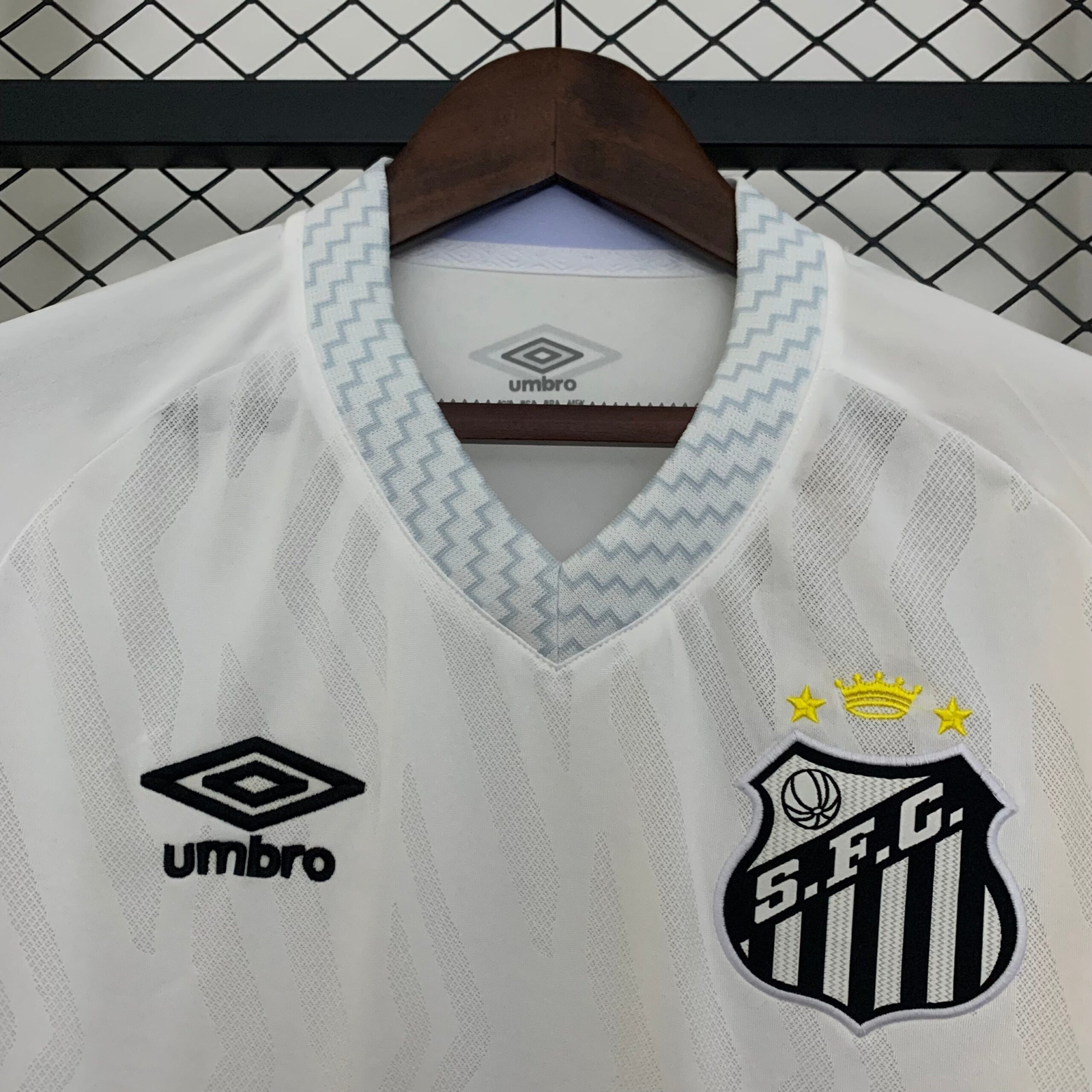CAMISETA PRIMERA EQUIPACIÓN SANTOS 2025 VERSIÓN FAN - Imagen 2