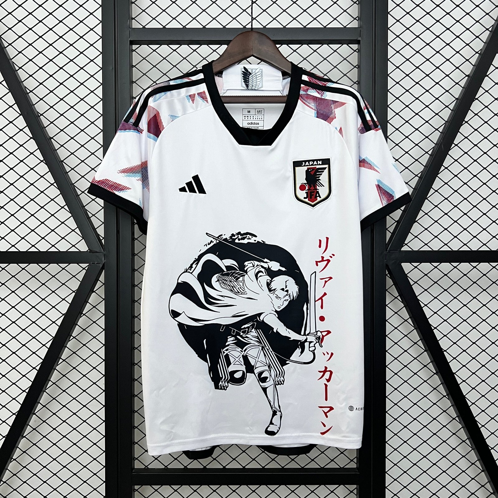 CAMISETA CONCEPTO JAPÓN x SHINGEKI NO KYOJIN VERSIÓN FAN
